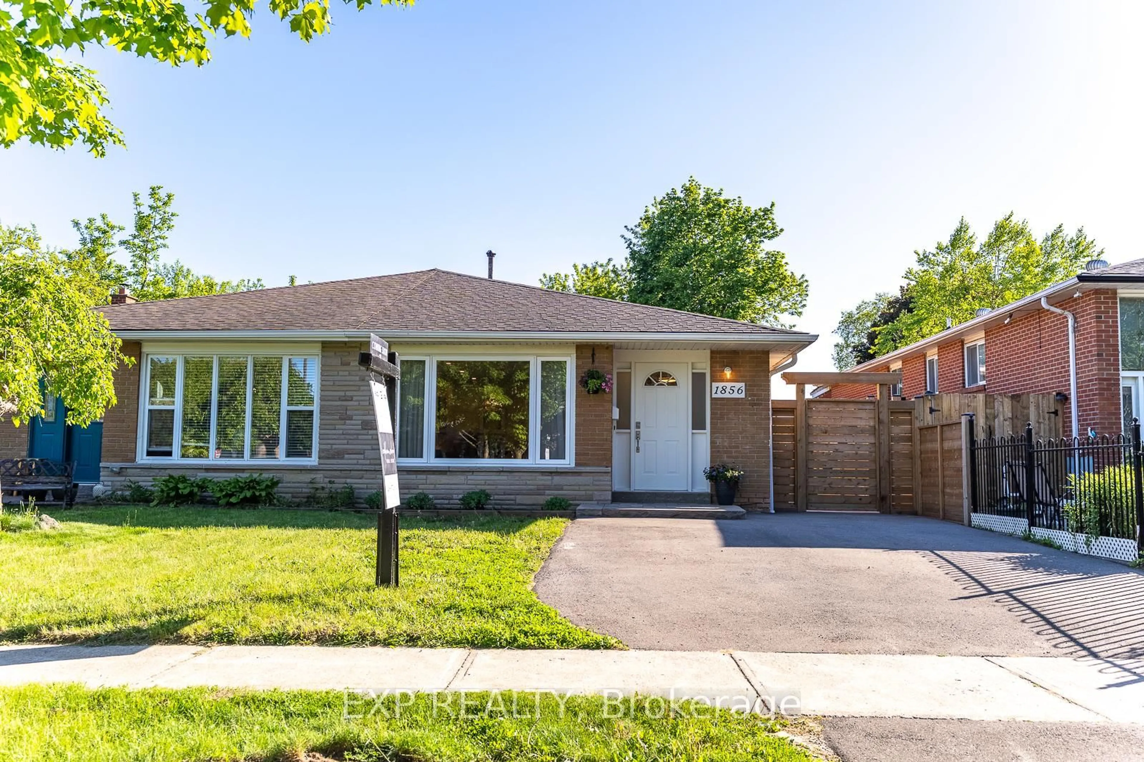Home with brick exterior material, street for 1856 Bonnymede Dr, Mississauga Ontario L5J 1E1