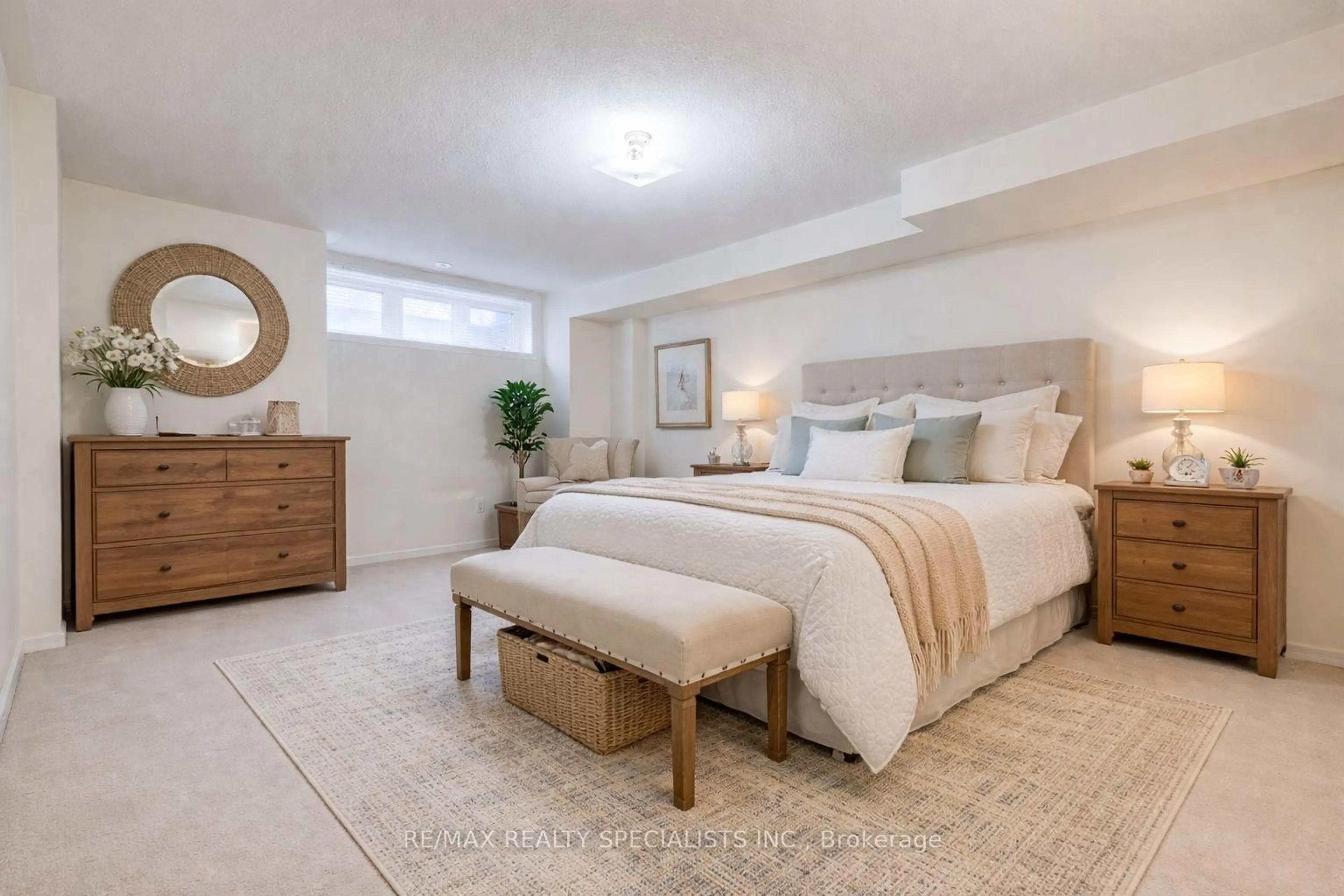 Bedroom with bed, unknown for 3975 Eglinton Ave #16, Mississauga Ontario L5M 0E7
