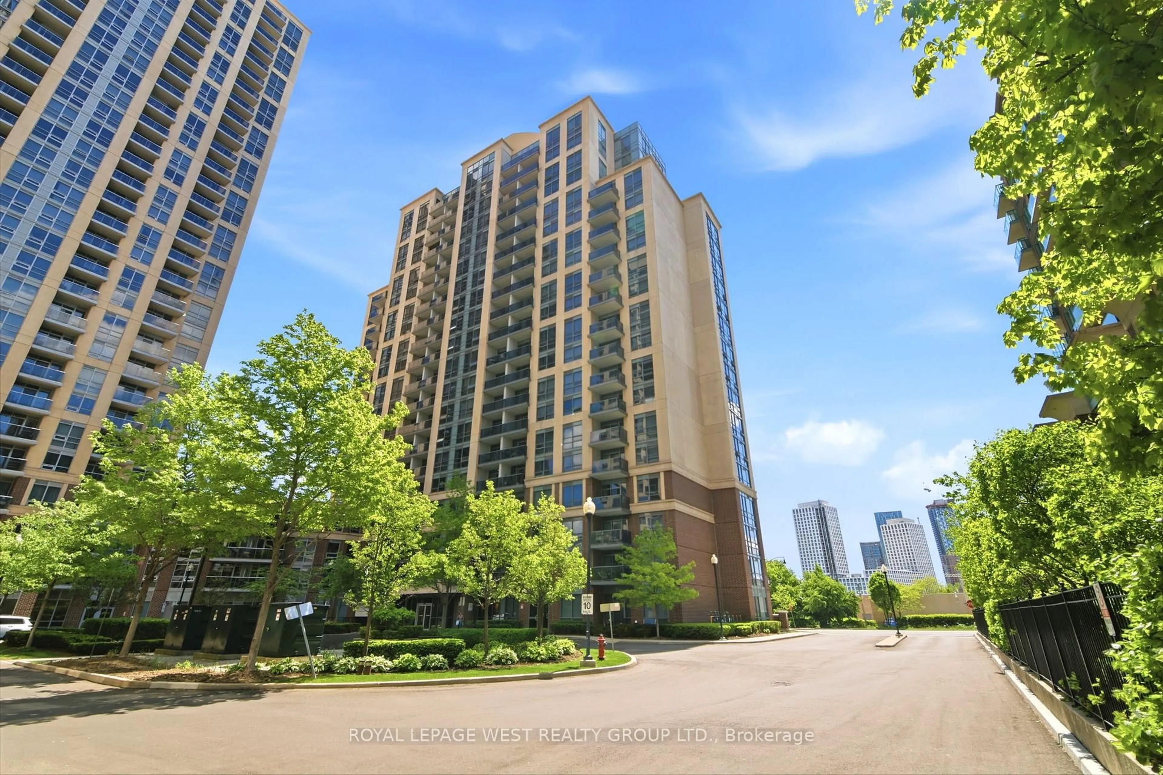 A pic from outside/outdoor area/front of a property/back of a property/a pic from drone, city buildings view from balcony for 1 Michael Power Pl #606, Toronto Ontario M9A 0A1