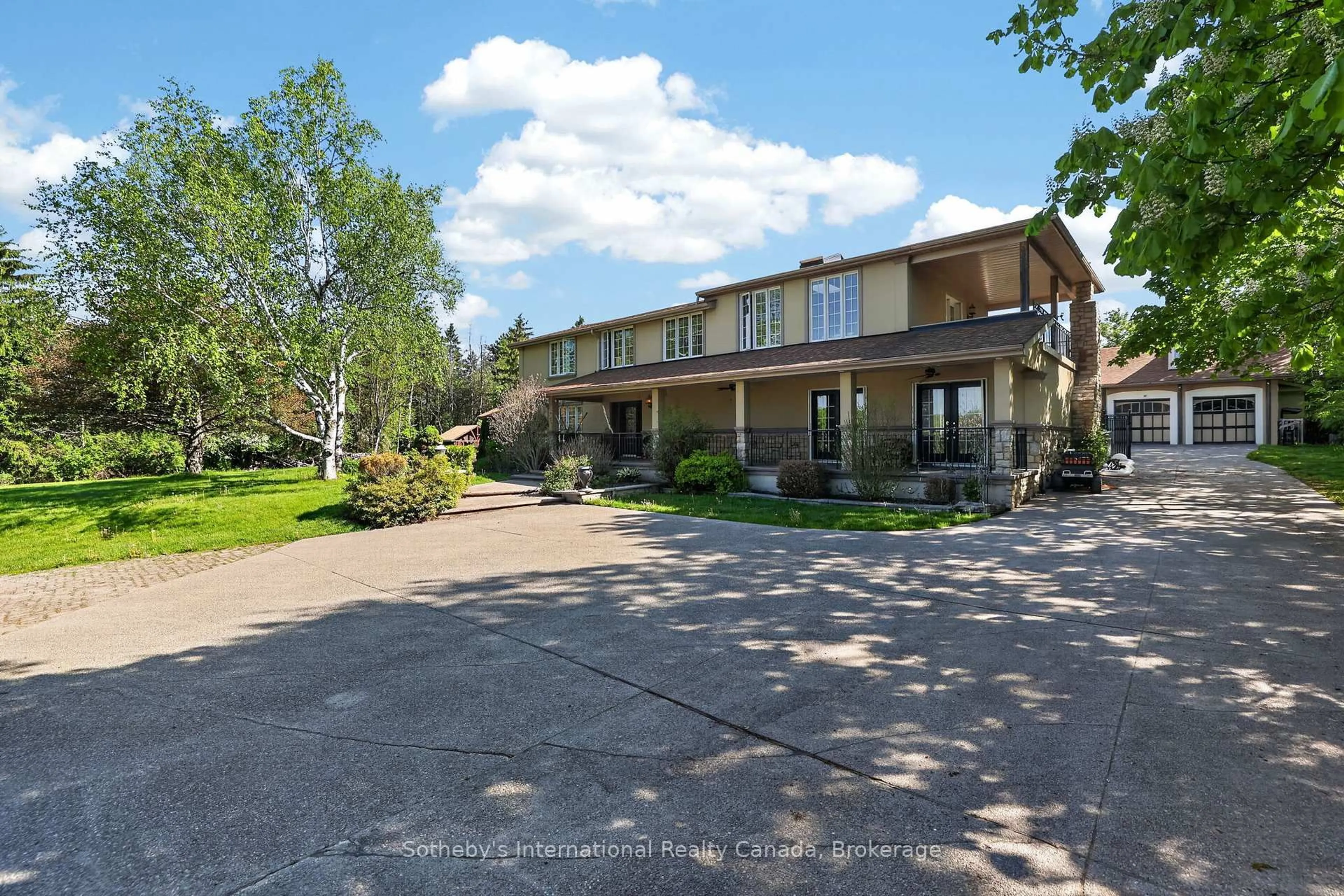 A pic from outside/outdoor area/front of a property/back of a property/a pic from drone, unknown for 110 Palmer Circ, Caledon Ontario L7E 0A5