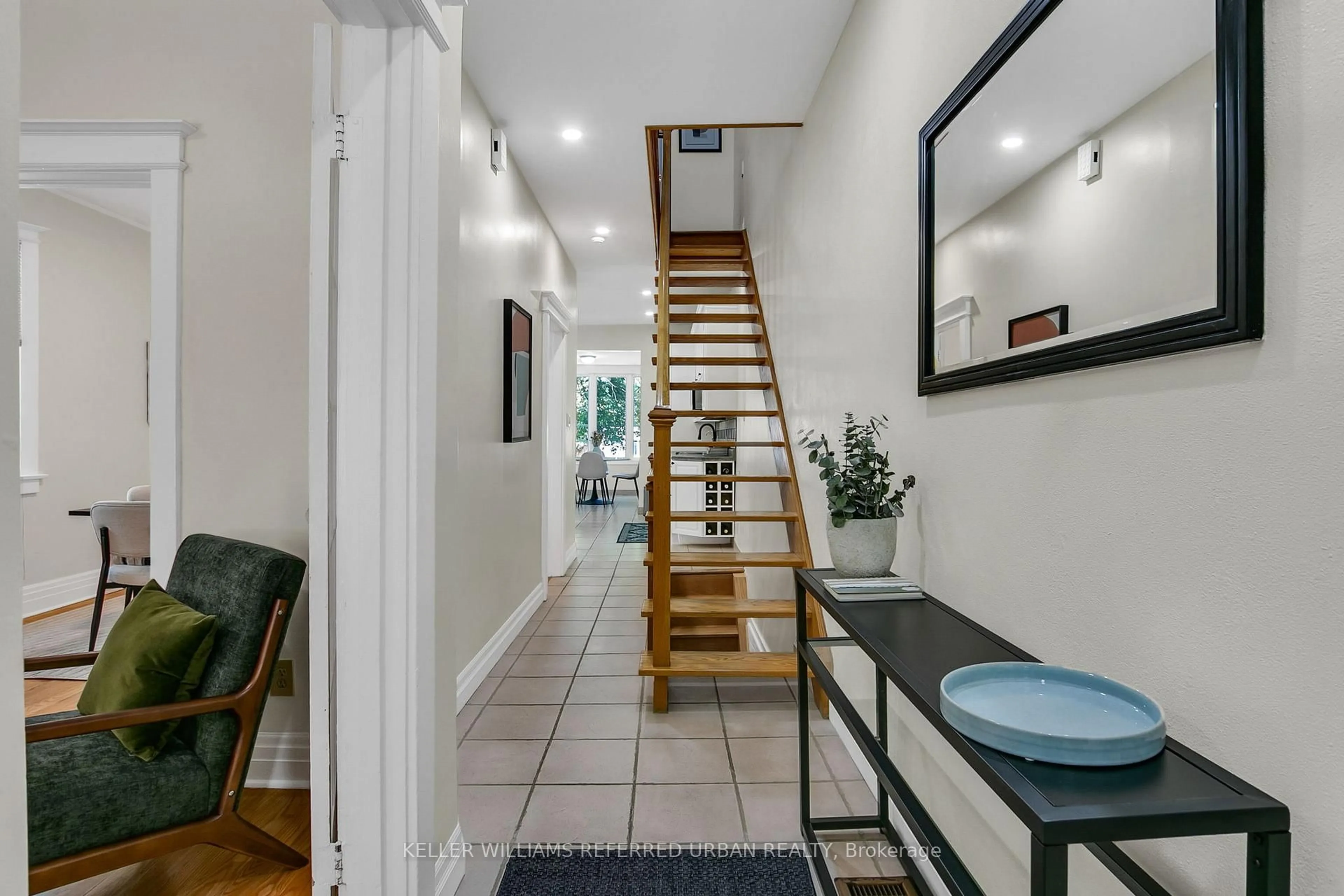 Indoor entryway for 235 Bartlett Ave, Toronto Ontario M6H 3G3