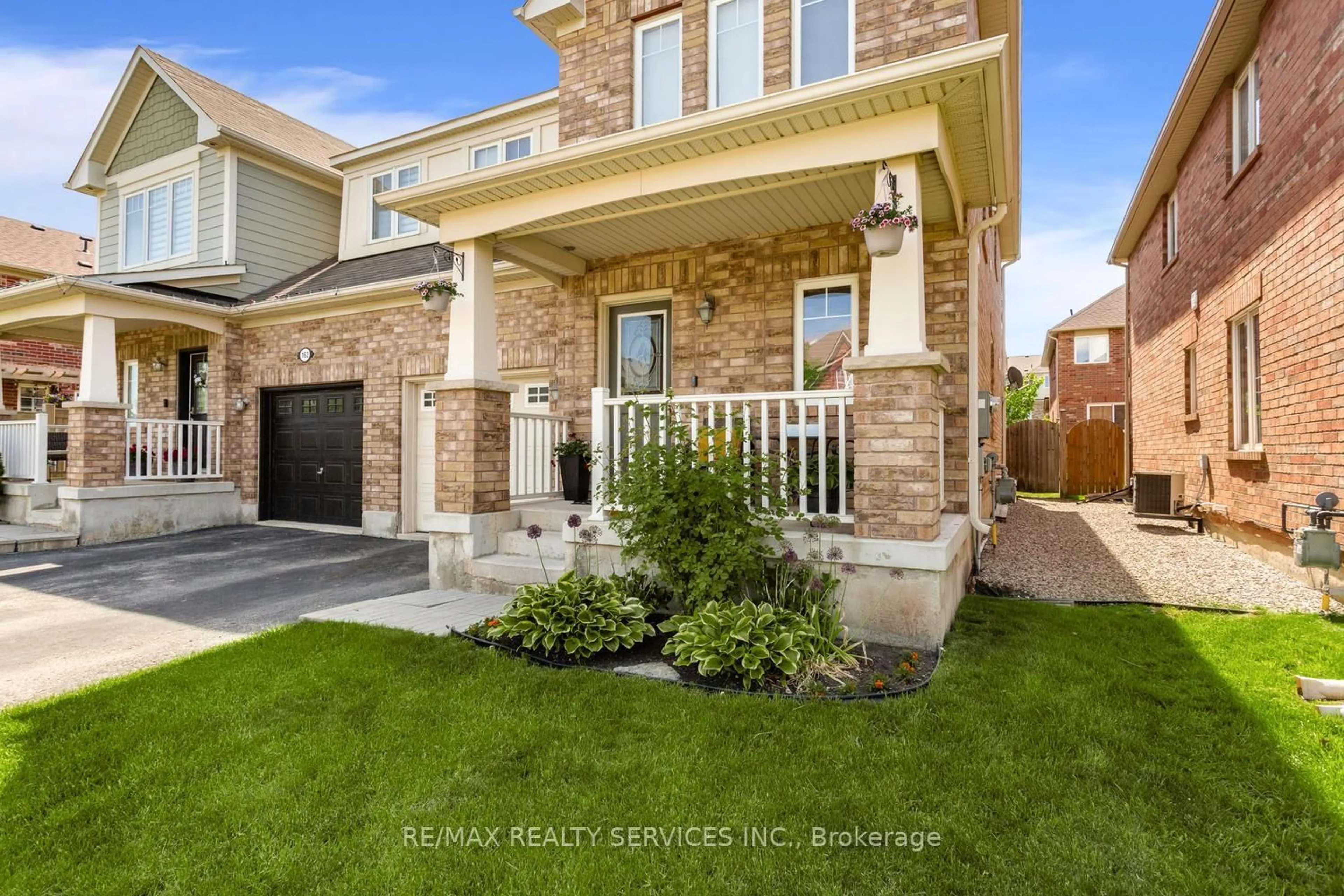 Home with brick exterior material, street for 164 Mcdougall Cross, Milton Ontario L9T 0P7