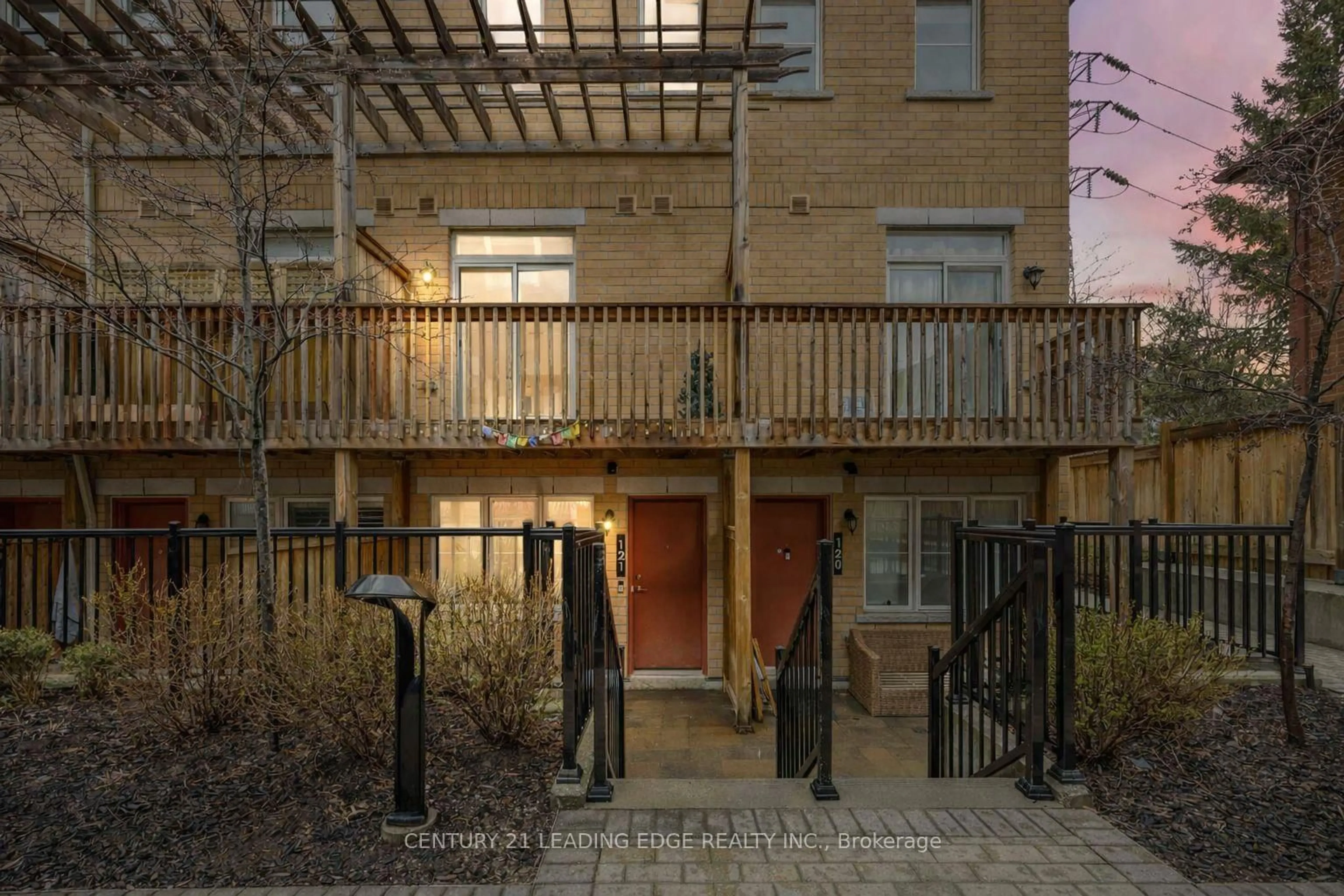 Patio, building for 380 Hopewell Ave #121, Toronto Ontario M6E 2S2