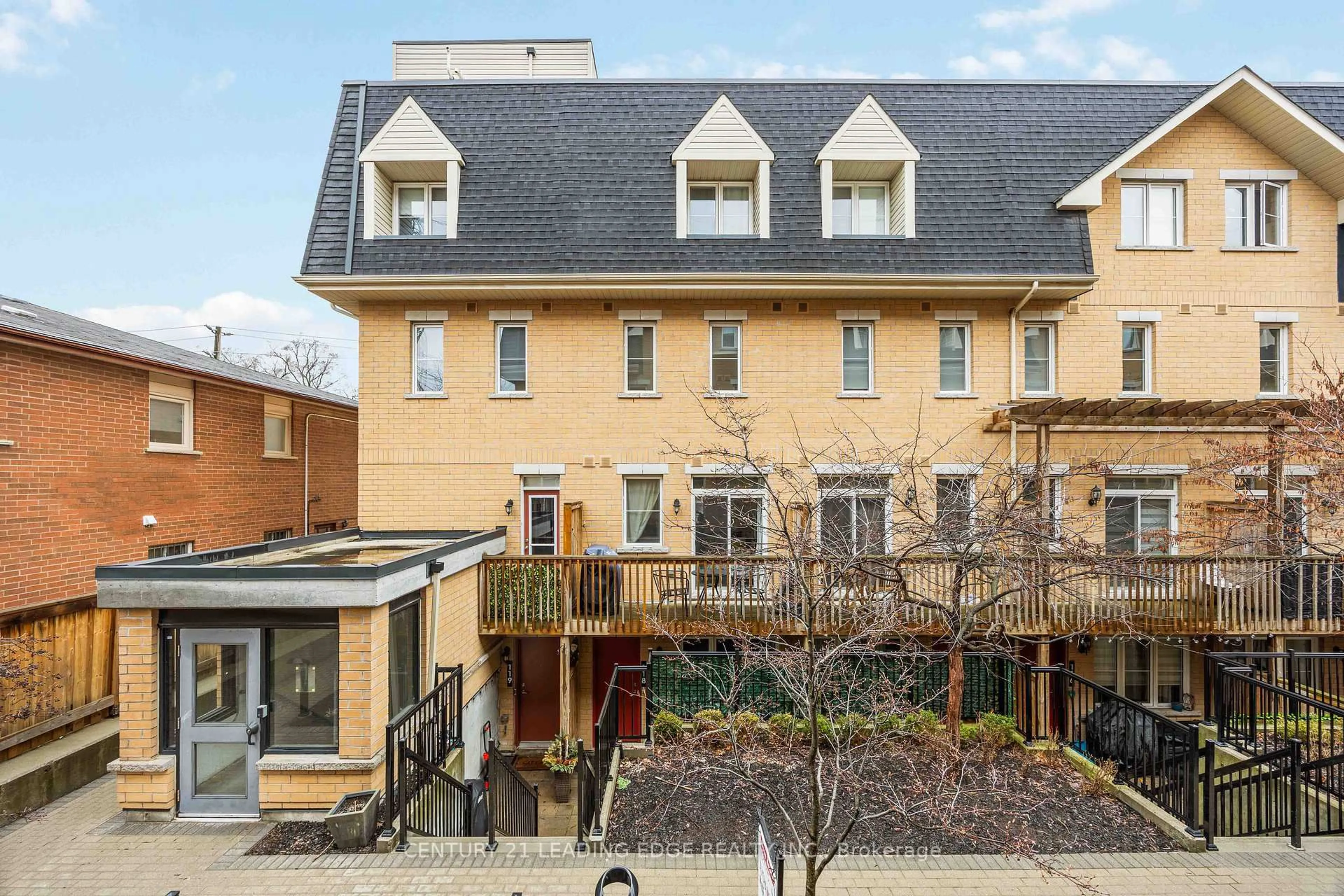 A pic from outside/outdoor area/front of a property/back of a property/a pic from drone, street for 380 Hopewell Ave #121, Toronto Ontario M6E 2S2