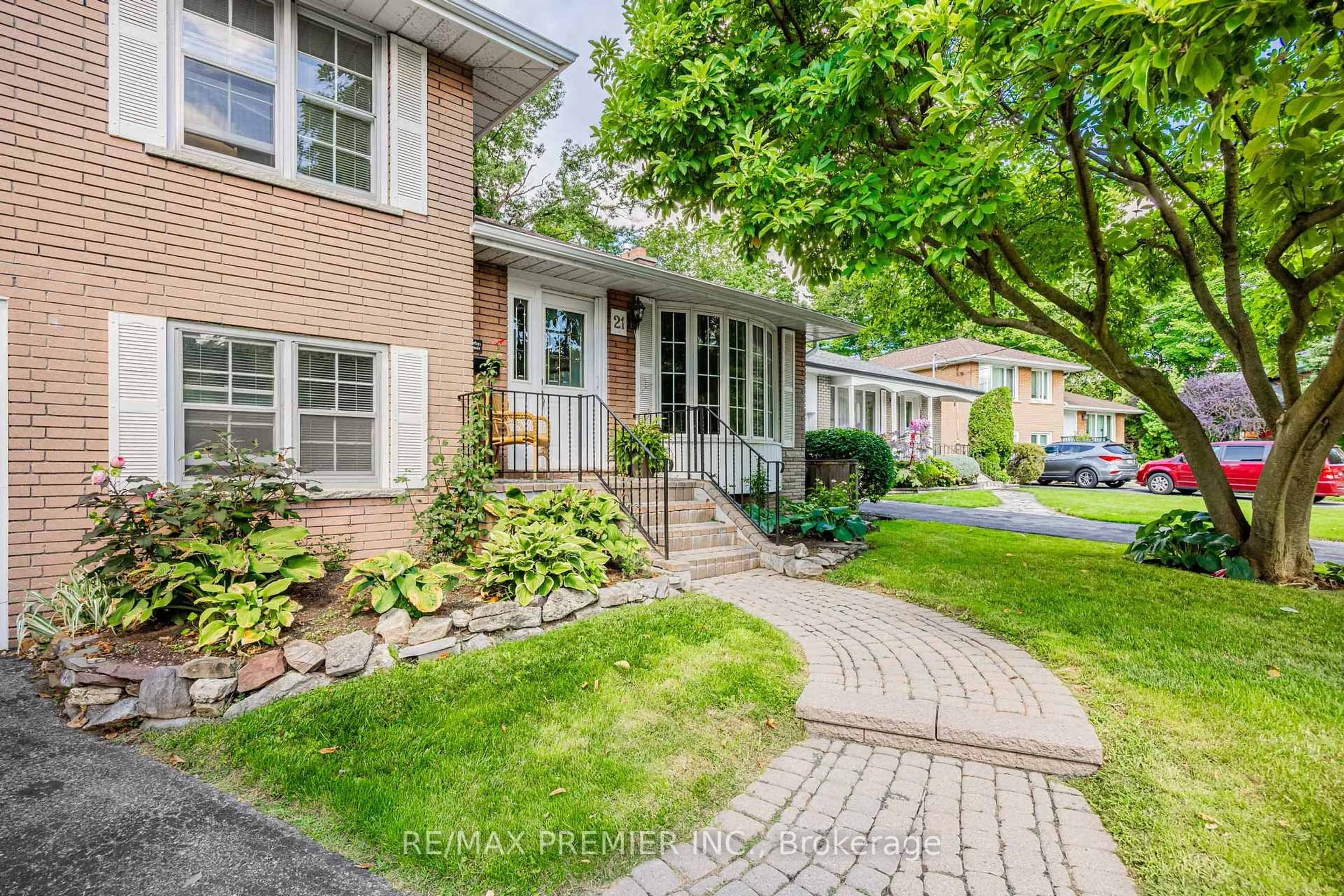 Home with brick exterior material, street for 21 Halbadier Pl, Toronto Ontario M9B 2H4