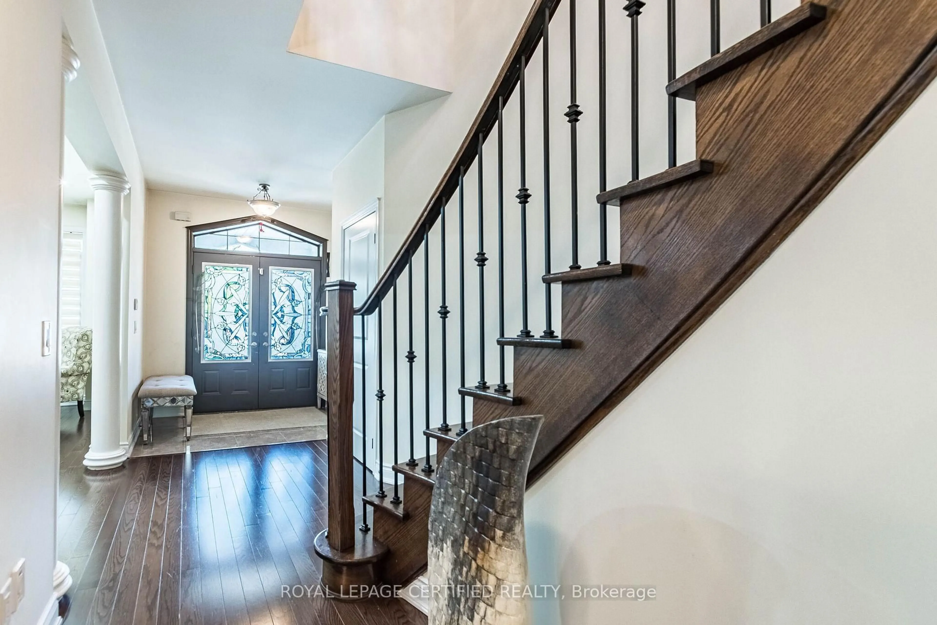 Indoor entryway for 14 Solstice St, Brampton Ontario L6P 3T5