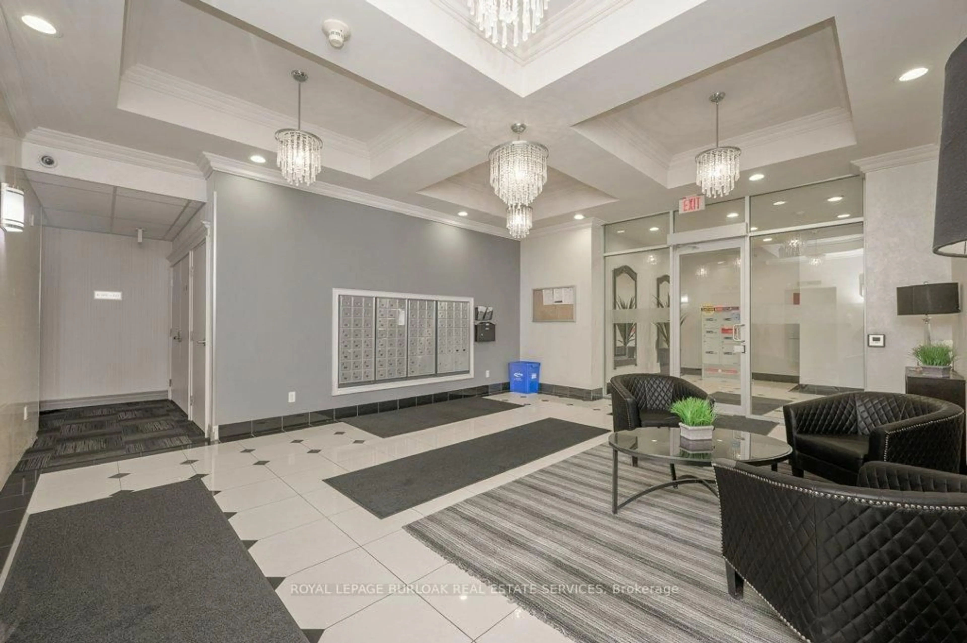 Lobby for 5327 Upper Middle Rd #214, Burlington Ontario L7L 0E9
