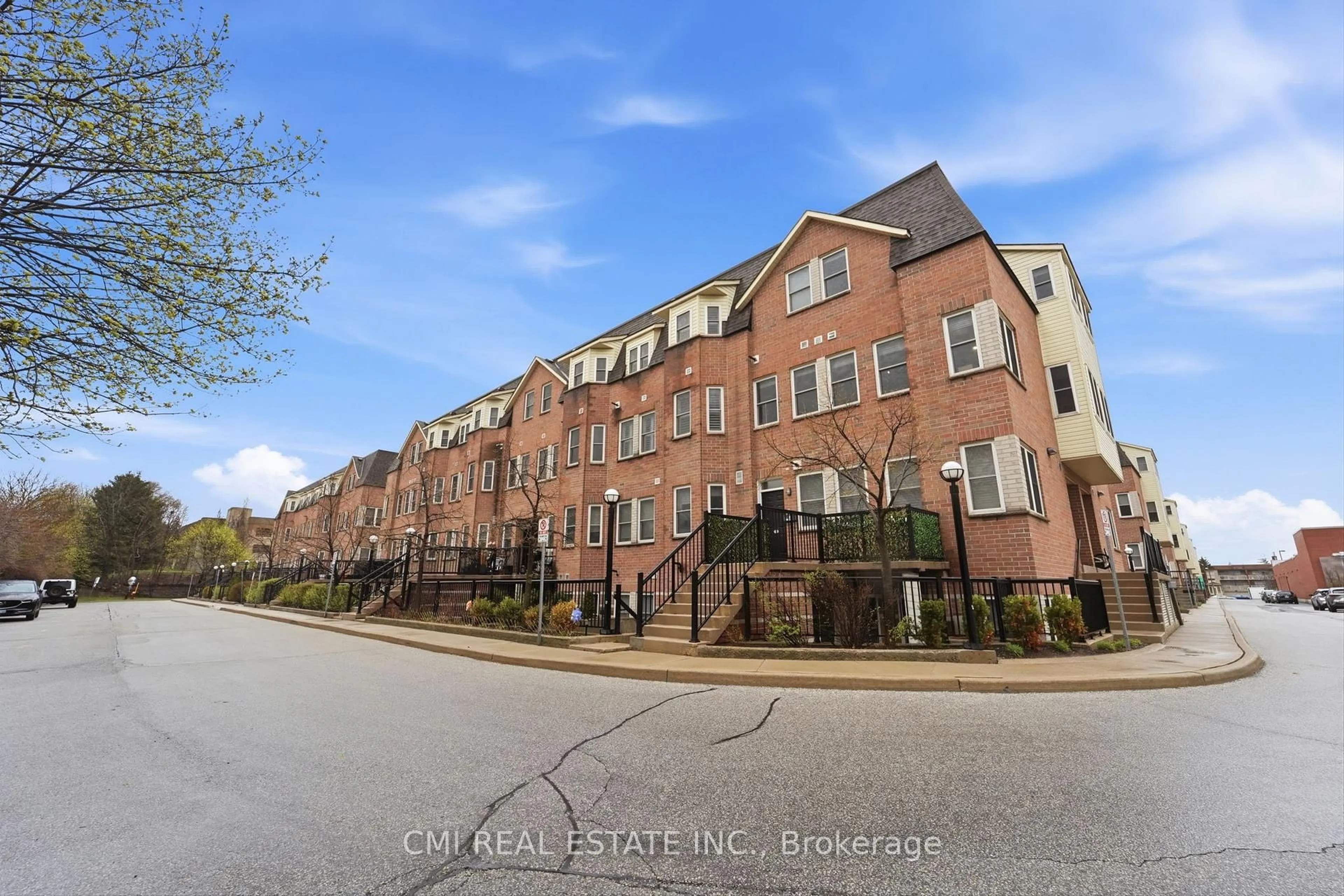 A pic from outside/outdoor area/front of a property/back of a property/a pic from drone, street for 760 Lawrence Ave #164, Toronto Ontario M6A 3E7