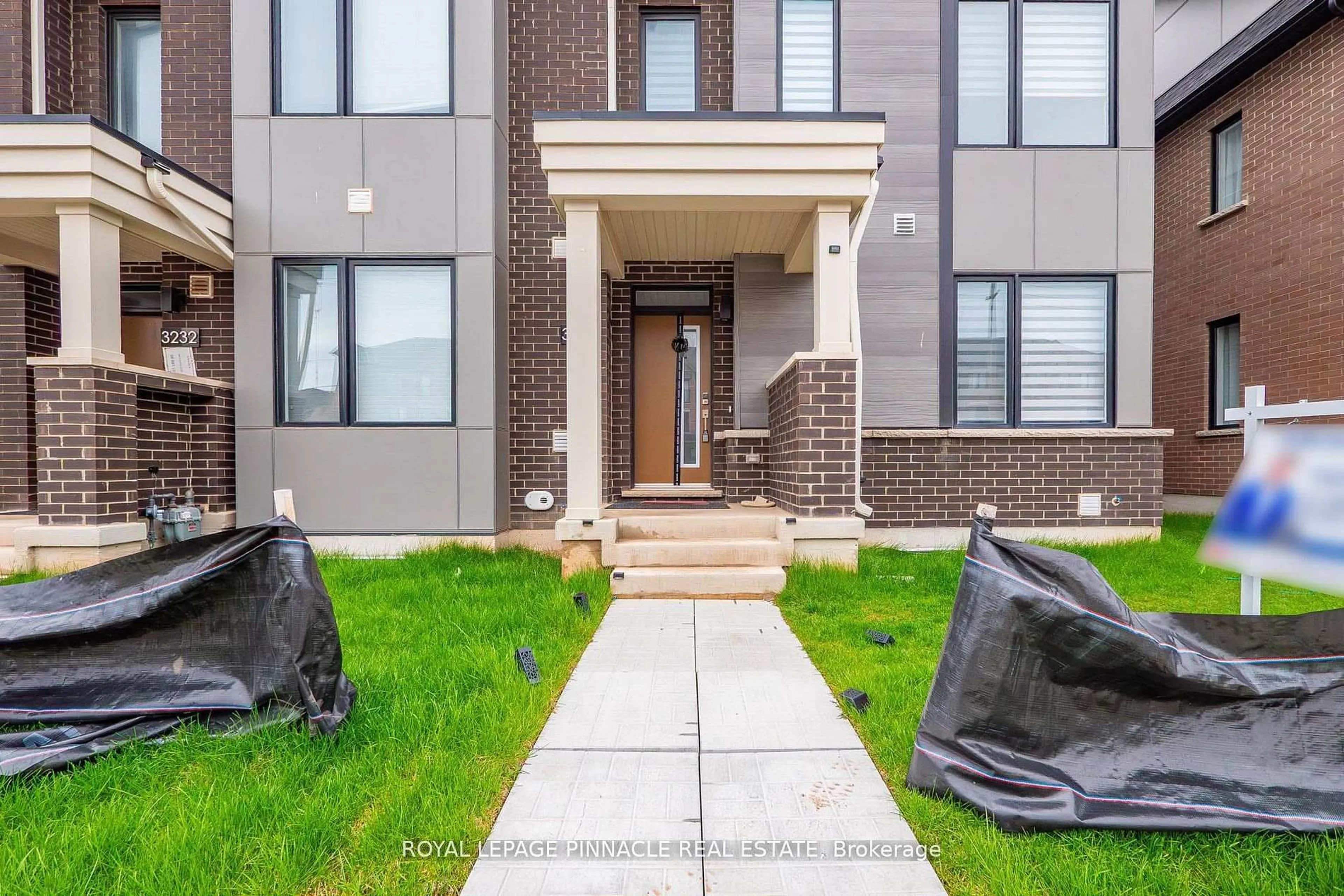 Home with brick exterior material, street for 3234 Sixth Line, Oakville Ontario L6M 4K1