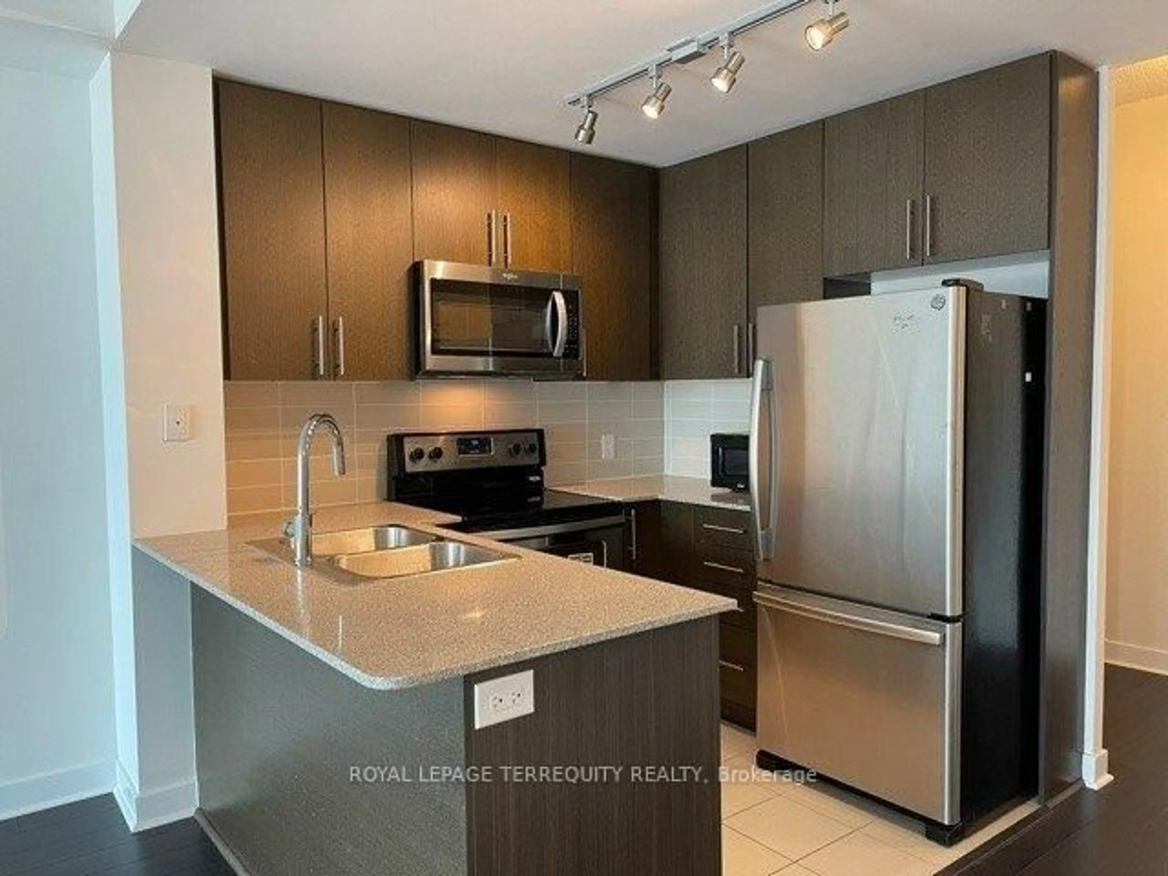 Unknown for 3985 Grand Park Dr #1001, Mississauga Ontario L5B 0H8