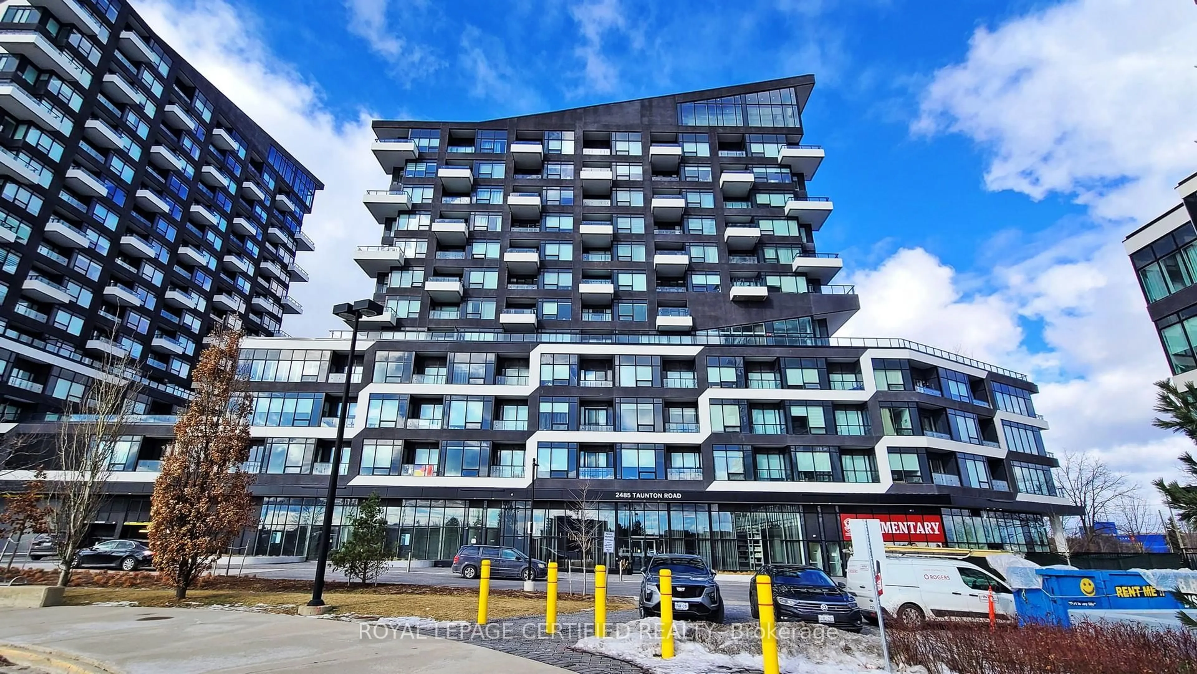 Unknown for 2485 Taunton Rd #826, Oakville Ontario L6H 3R8