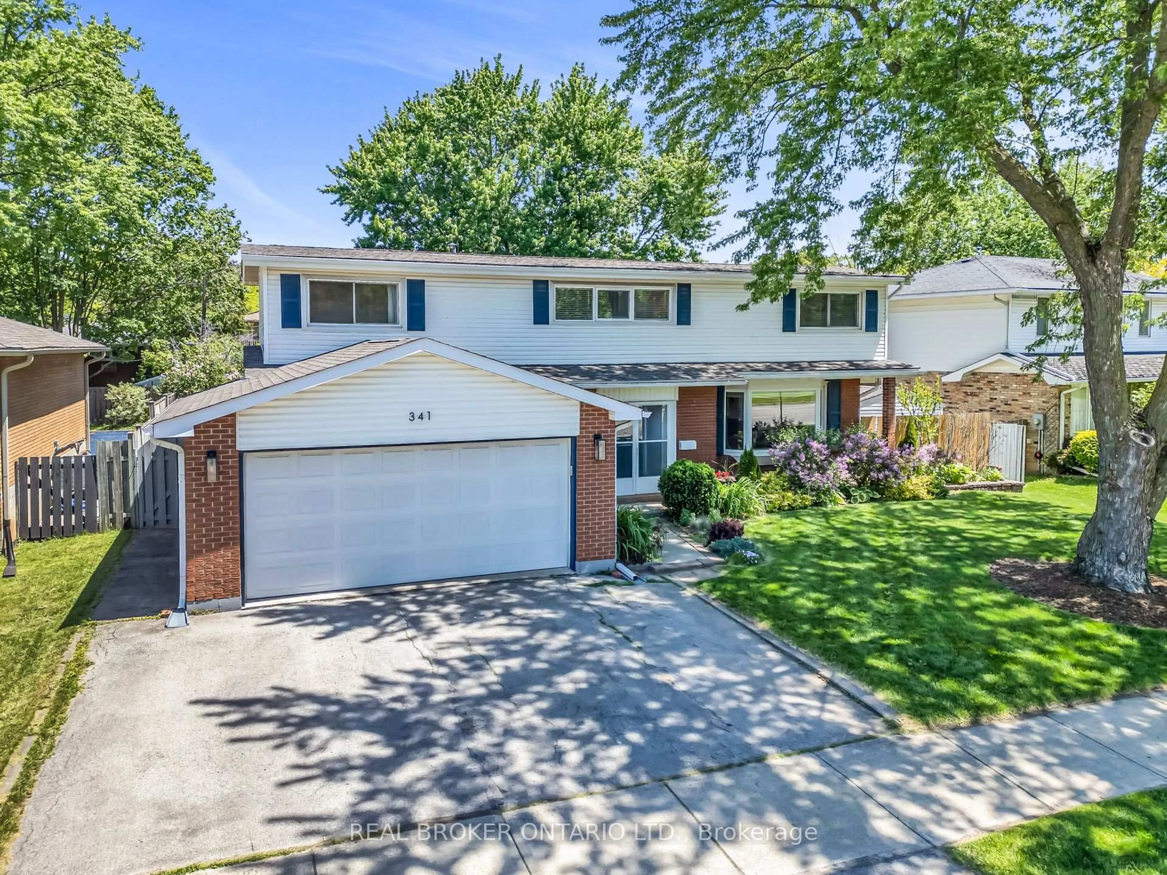 A pic from outside/outdoor area/front of a property/back of a property/a pic from drone, street for 341 Appleby Line, Burlington Ontario L7L 2X6