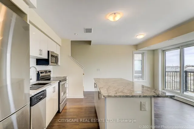 142 William Duncan Rd #4, Toronto 3