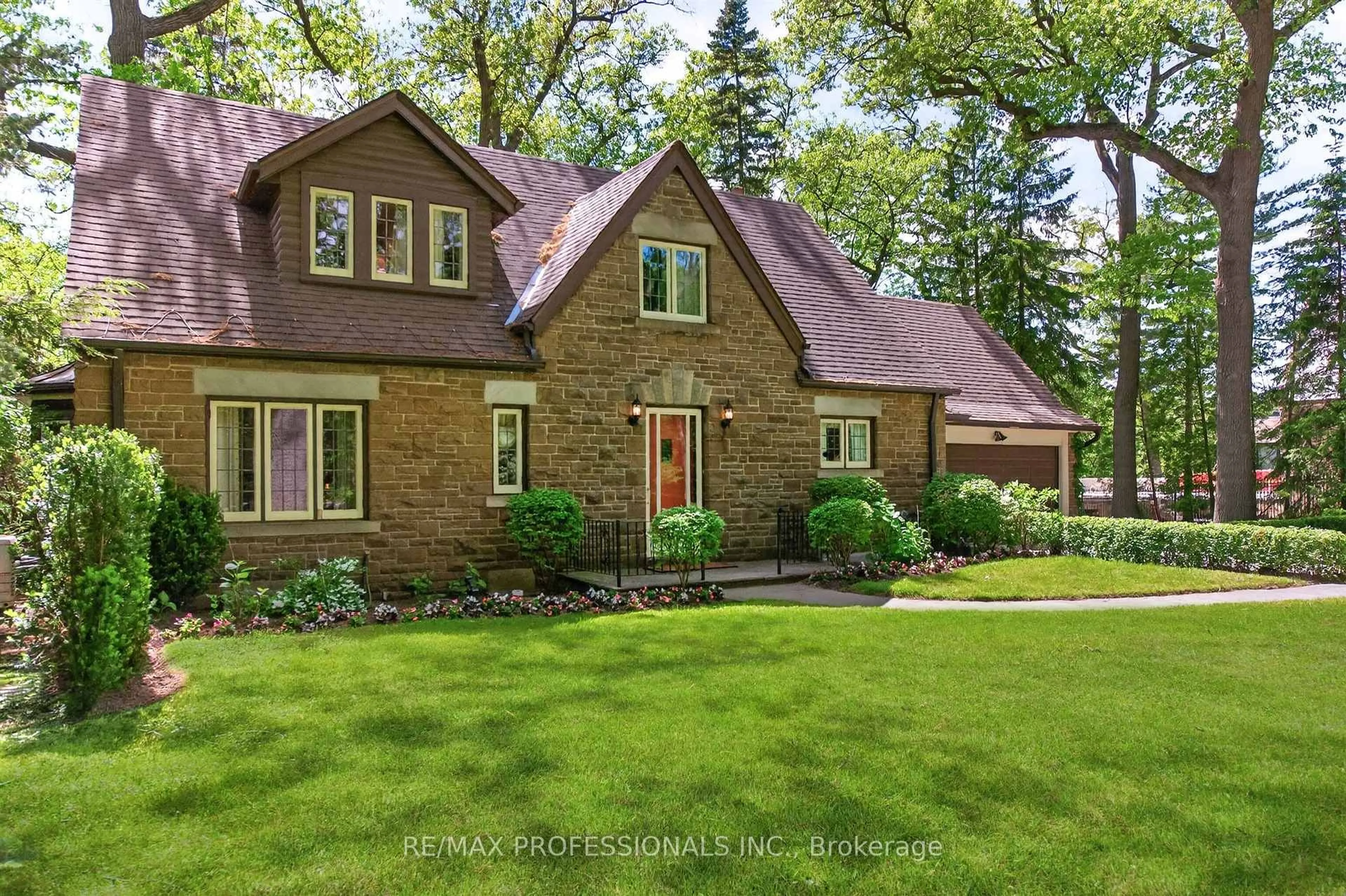 Home with brick exterior material, street for 14 North Dr, Toronto Ontario M9A 4P9