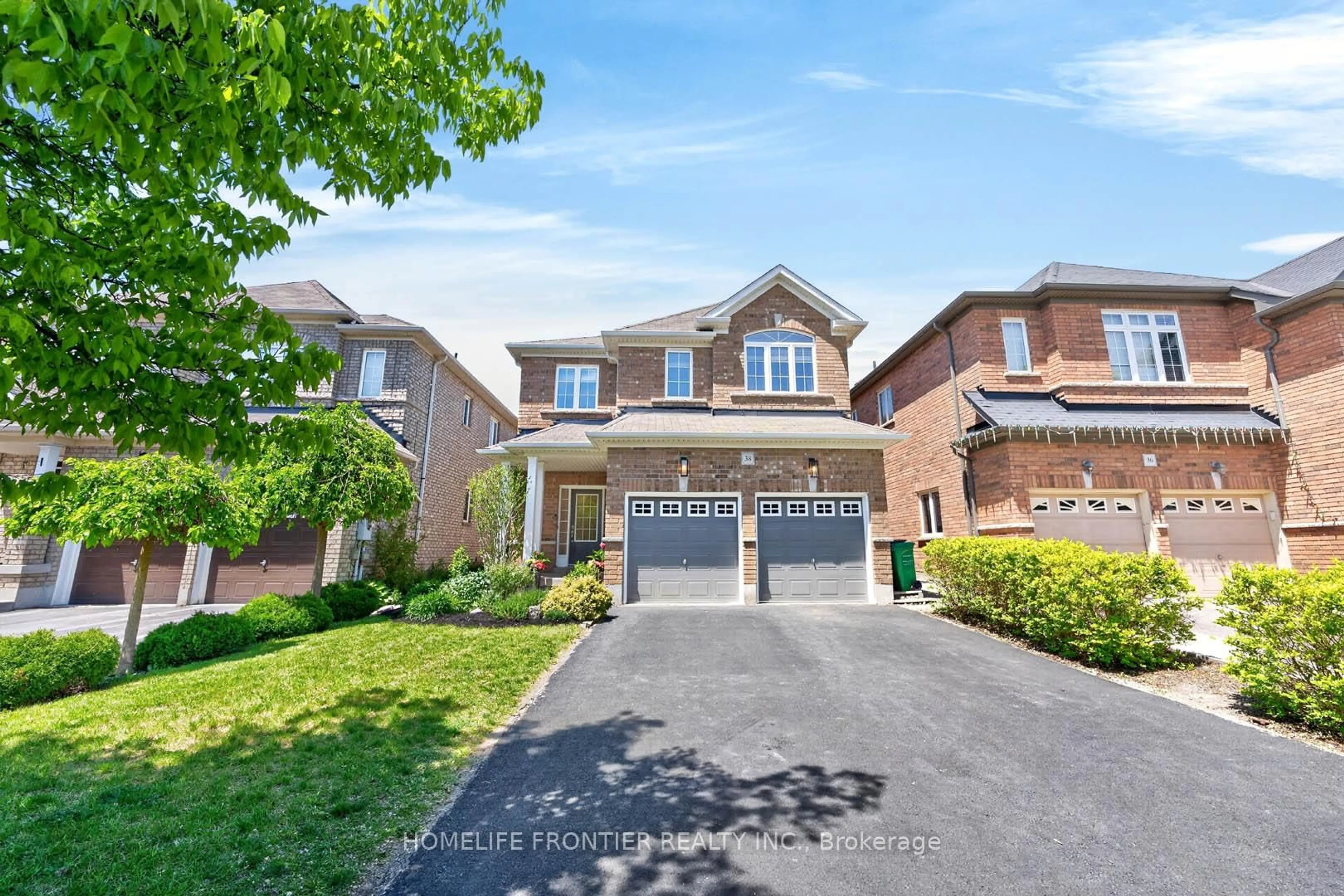 Home with brick exterior material, street for 38 Templeton Crt, Brampton Ontario L6P 3B2