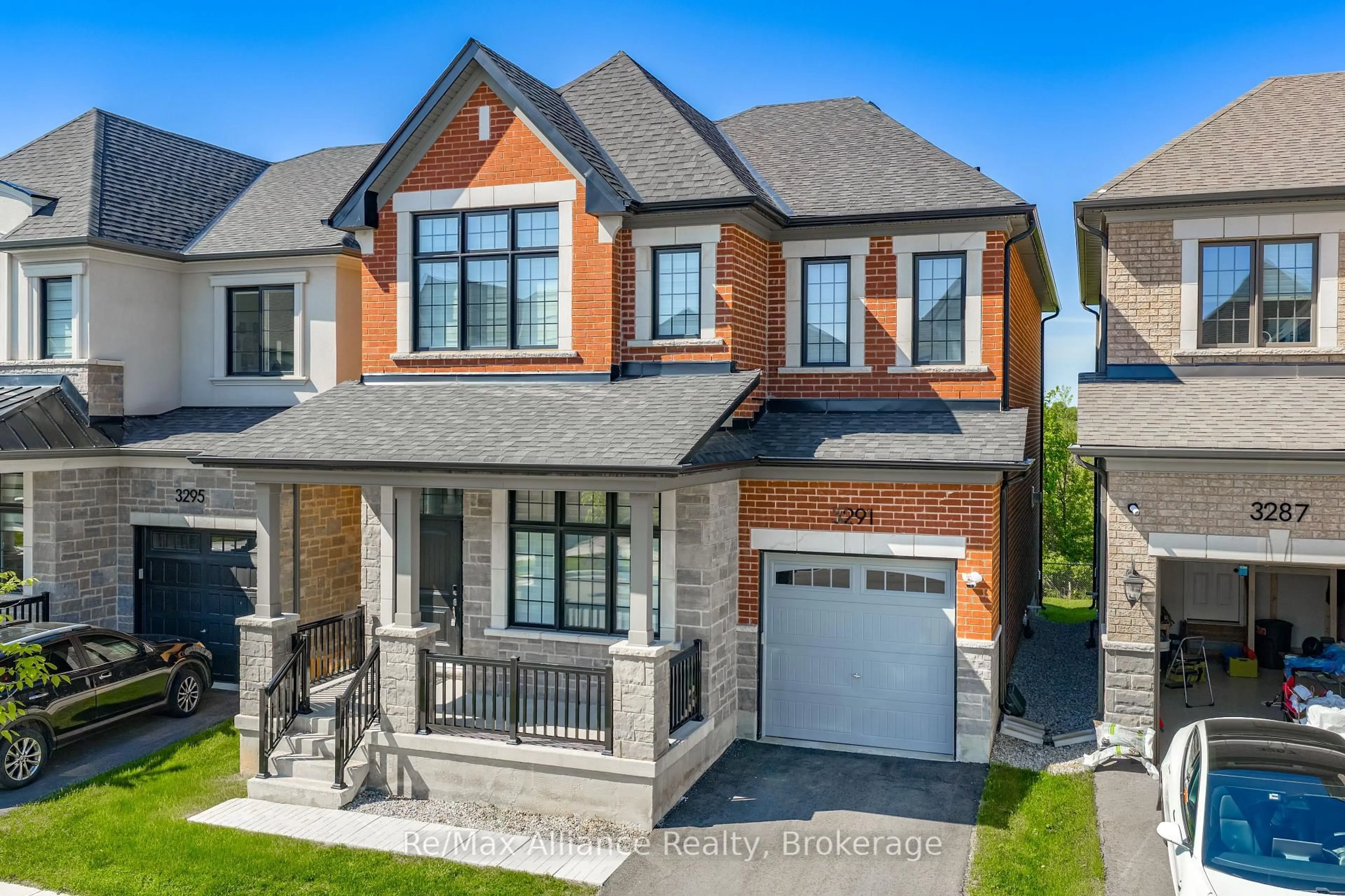 Home with brick exterior material, street for 3291 Harasym Tr, Oakville Ontario L6M 5N6