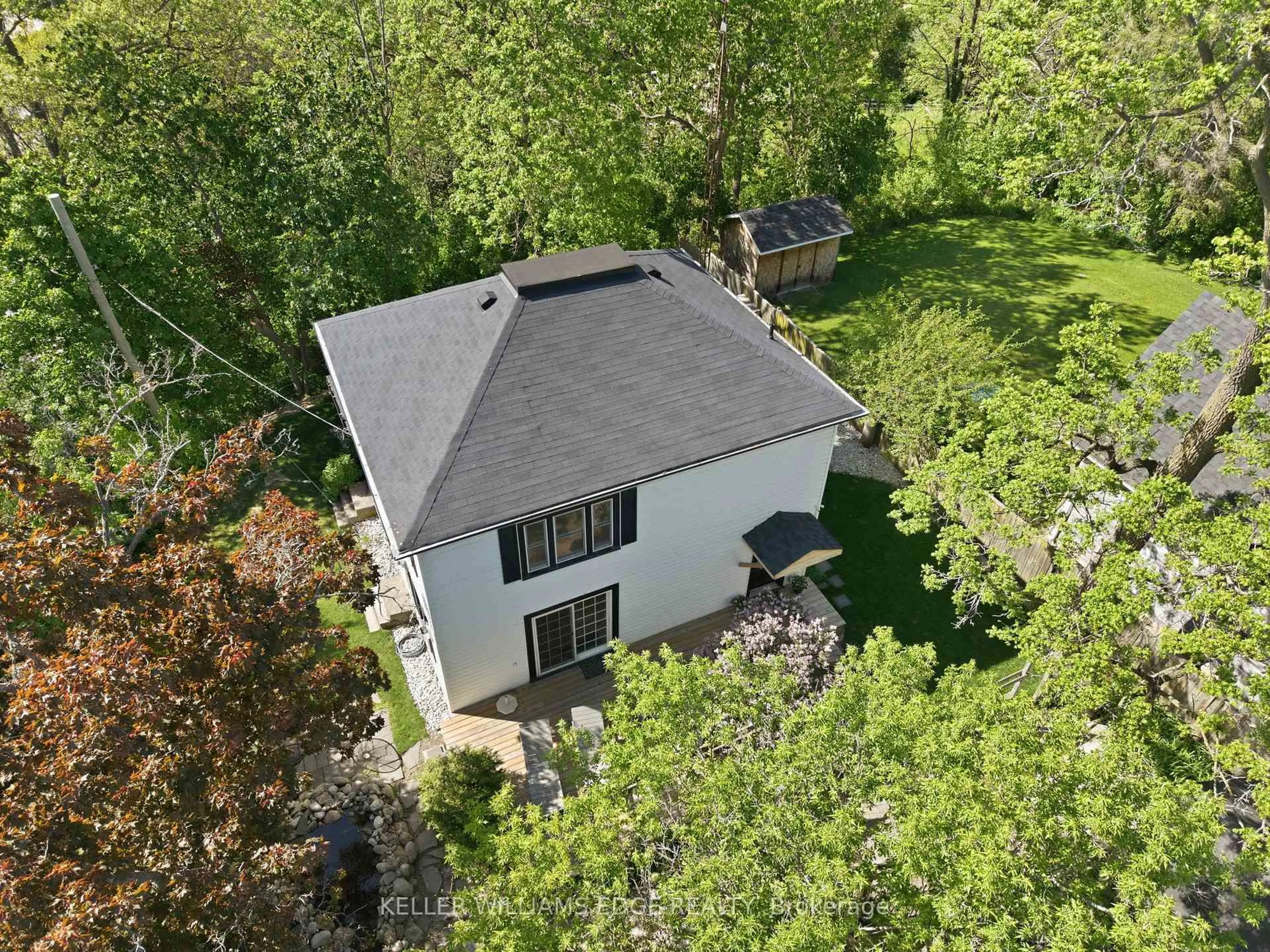 A pic from outside/outdoor area/front of a property/back of a property/a pic from drone, unknown for 6123 Guelph Line, Burlington Ontario L7P 0A6