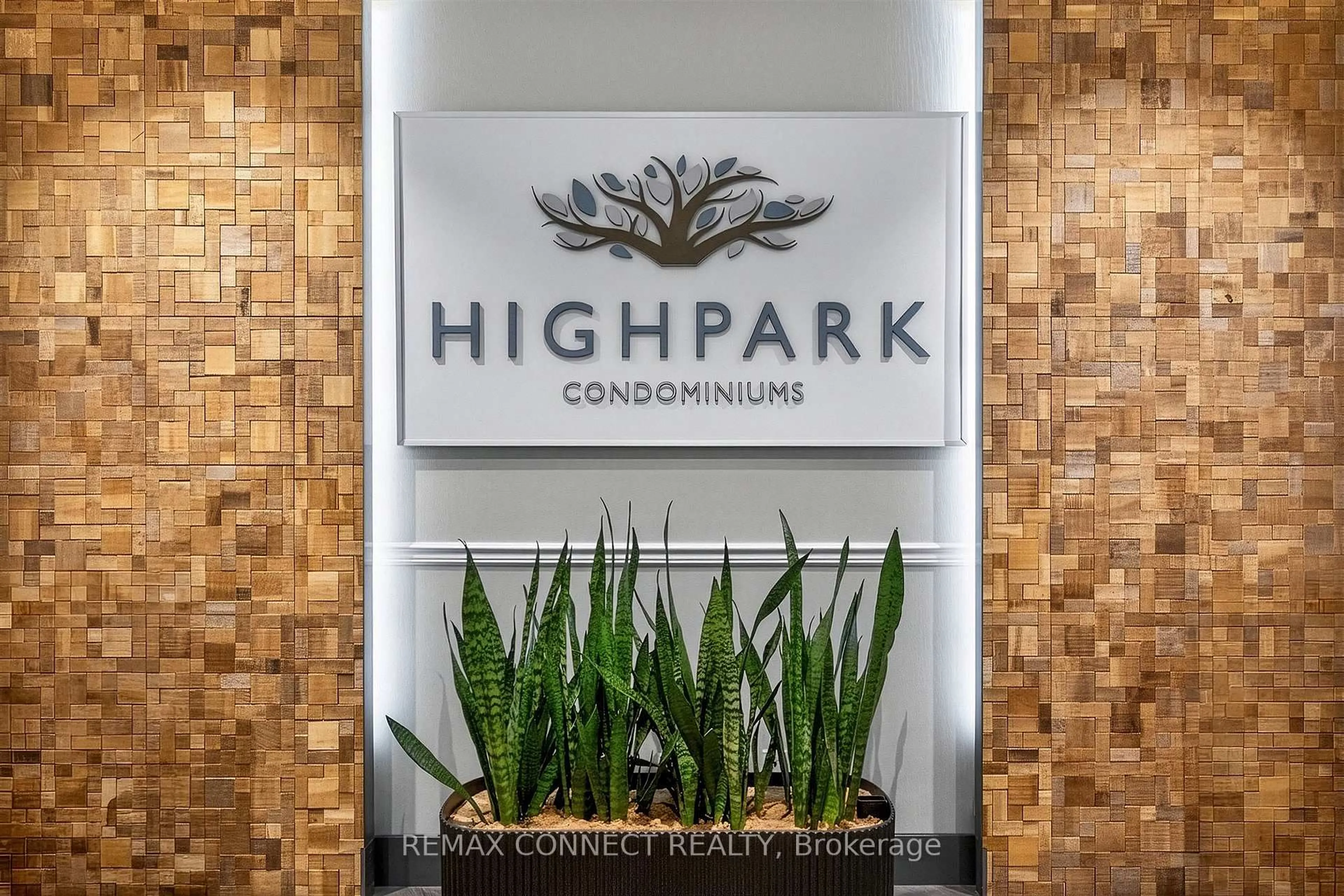 Lobby for 1830 Bloor St #LPH4, Toronto Ontario M6P 0A2
