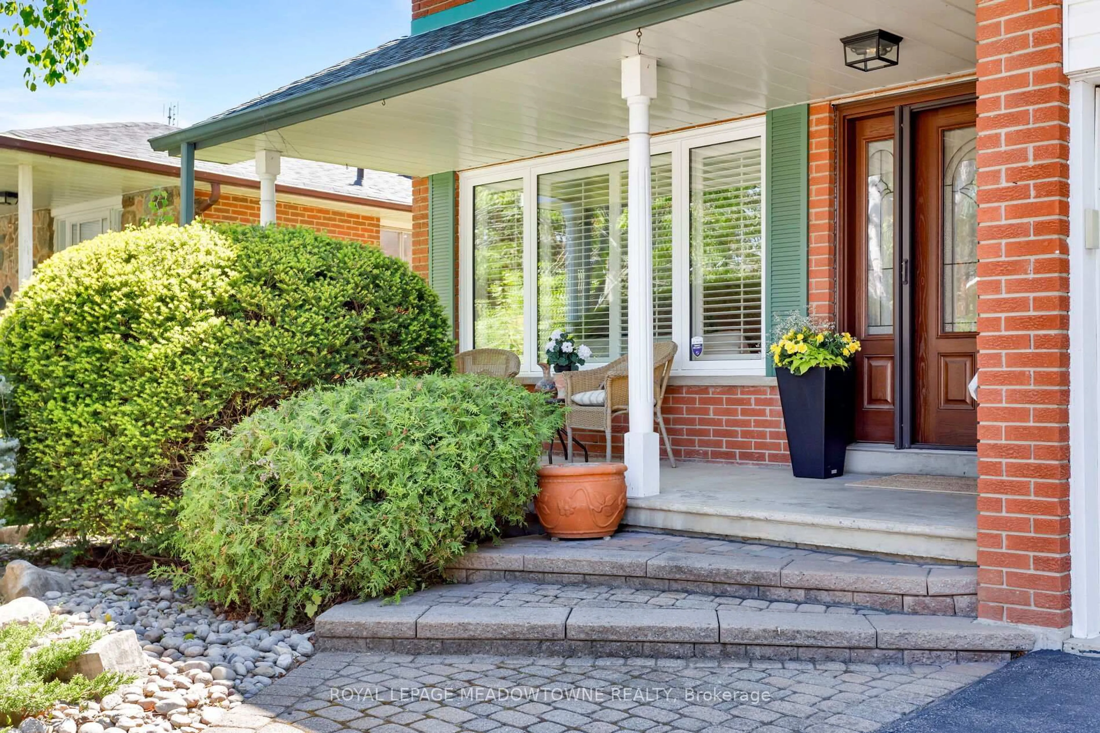 Home with brick exterior material, street for 2130 Varency Dr, Mississauga Ontario L5K 1C3