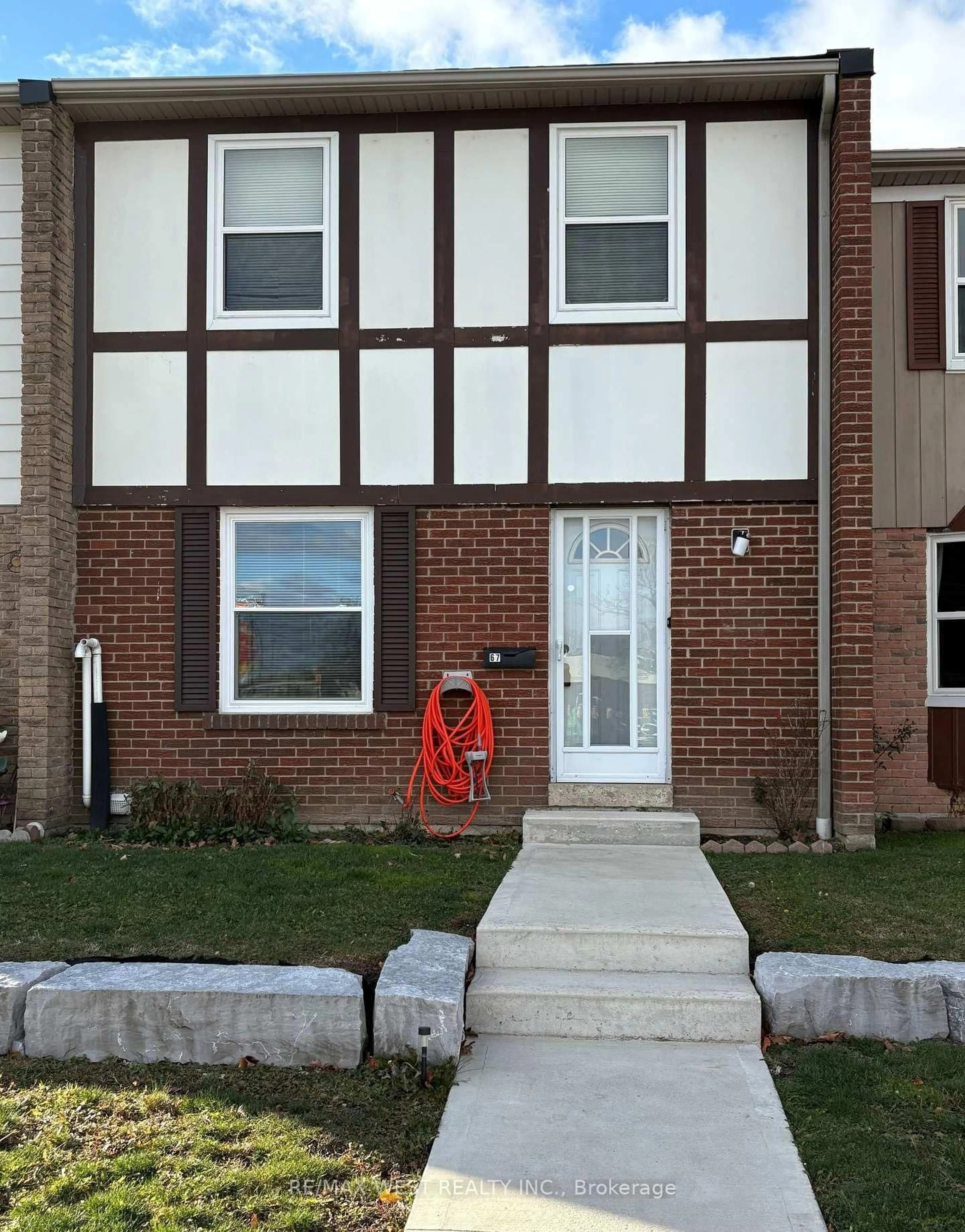 Home with brick exterior material, street for 900 Central Park Dr #67, Brampton Ontario L6S 3J6