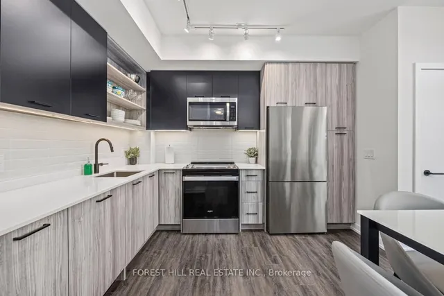 2300 St Clair Ave #103, Toronto 5