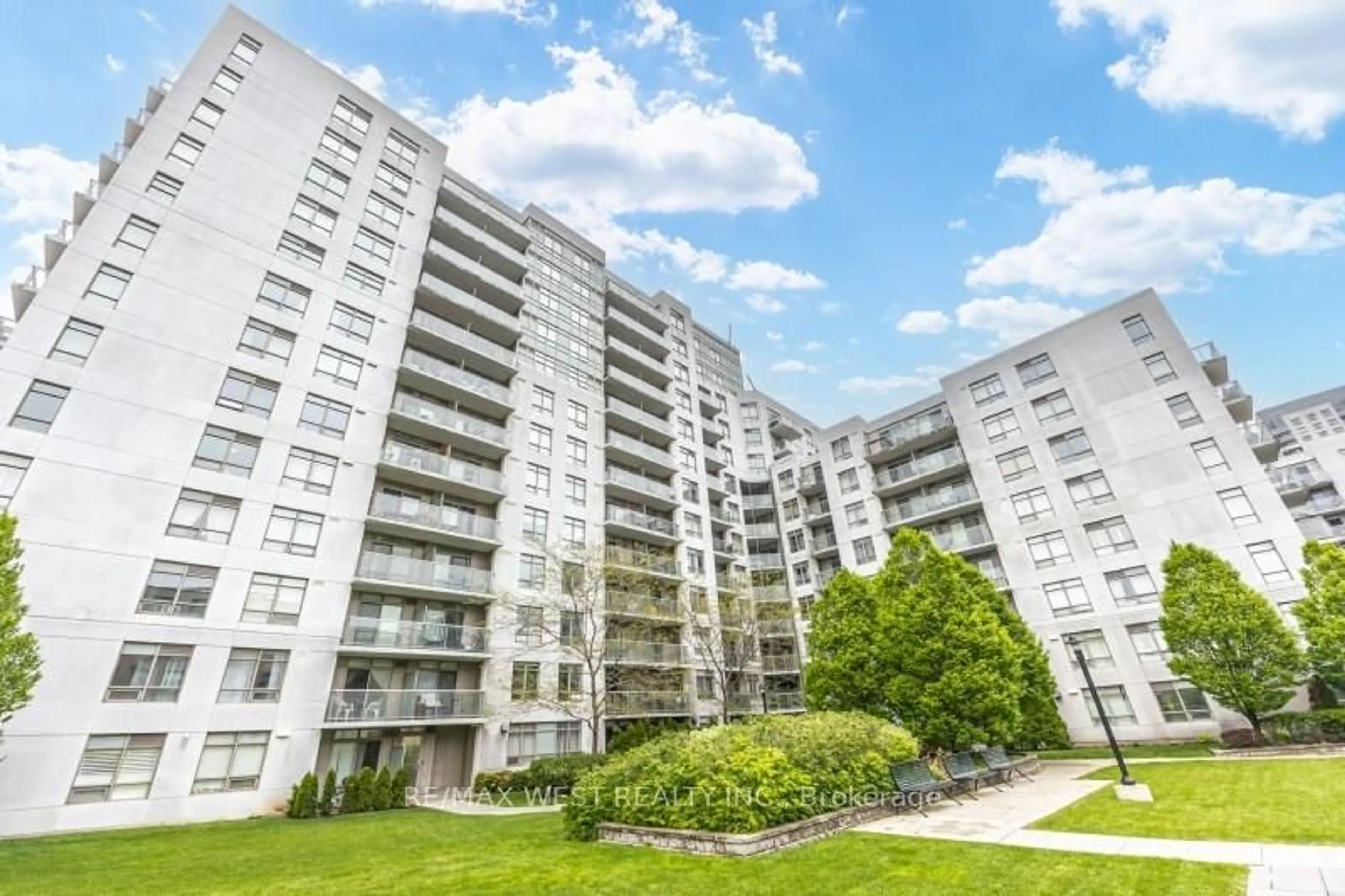 Unknown for 812 Lansdowne Ave #704, Toronto Ontario M6H 4K5