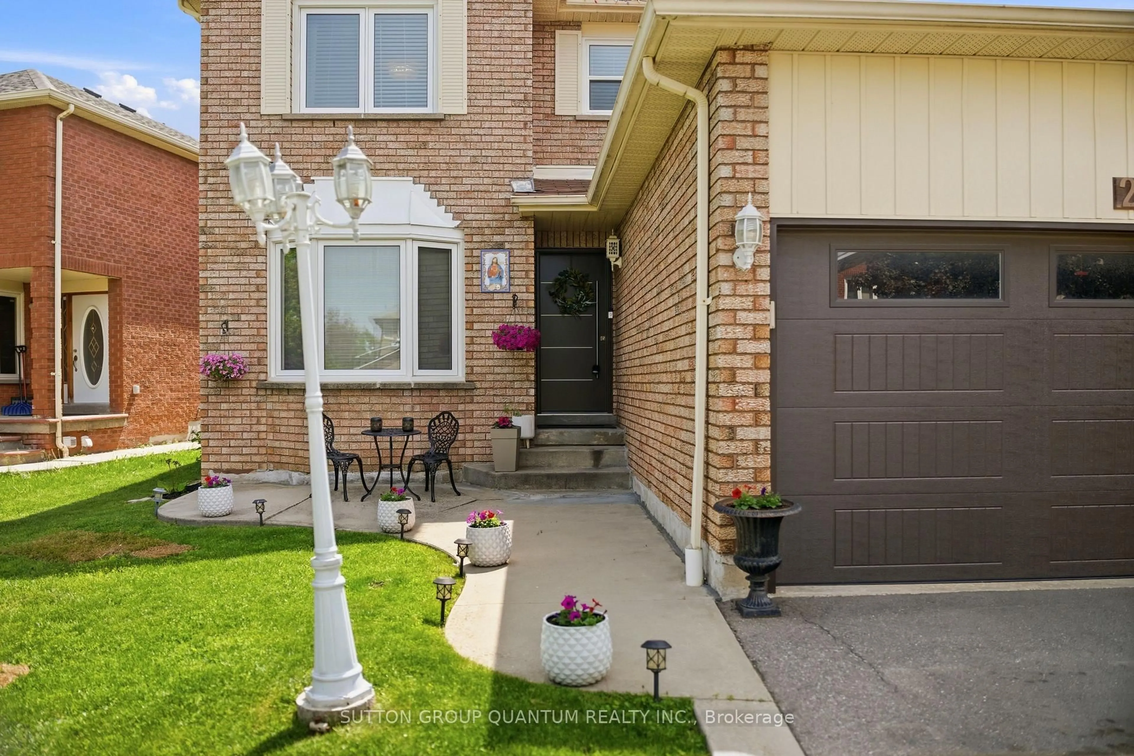 Home with brick exterior material, street for 276 Lech Walesa Dr, Mississauga Ontario L5B 3W6