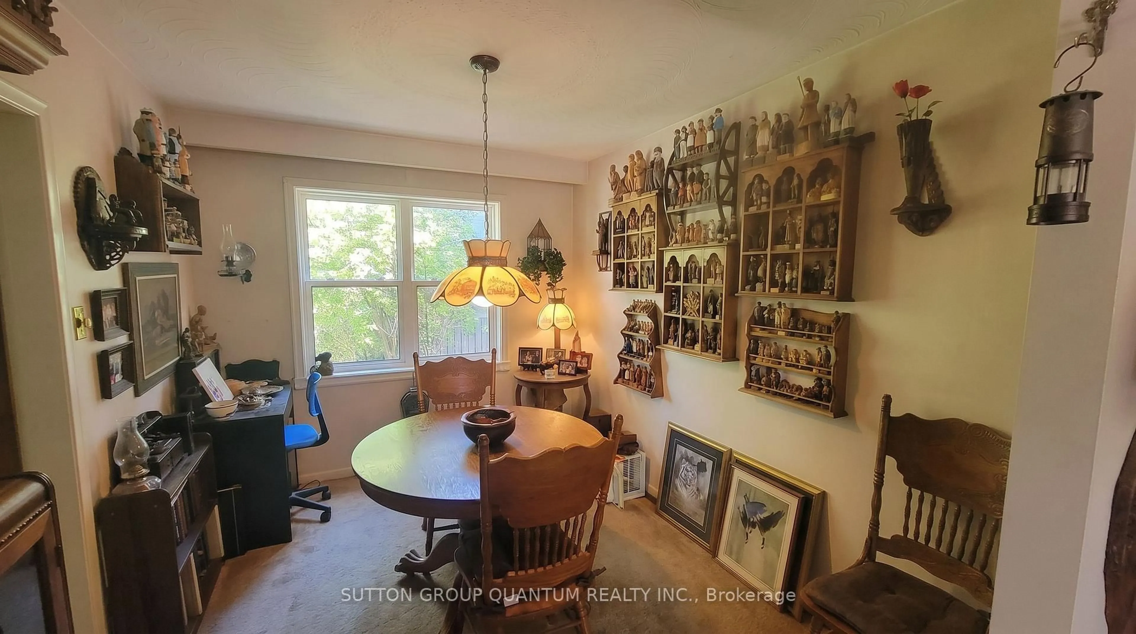 Dining room, unknown for 69 High St, Mississauga Ontario L5H 1K1