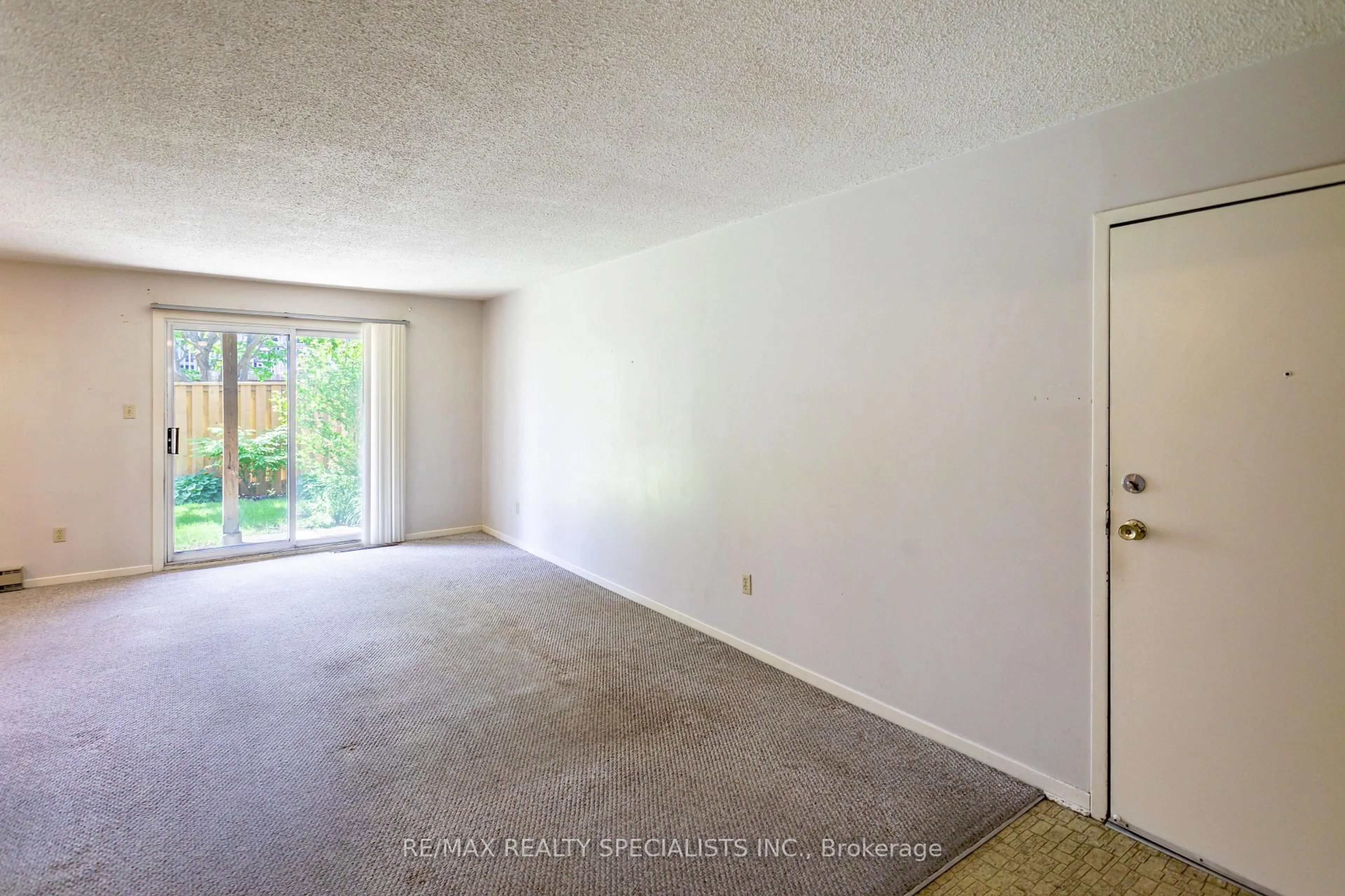 A pic of a room for 6797 Formentera Ave #75, Mississauga Ontario L5N 2L6
