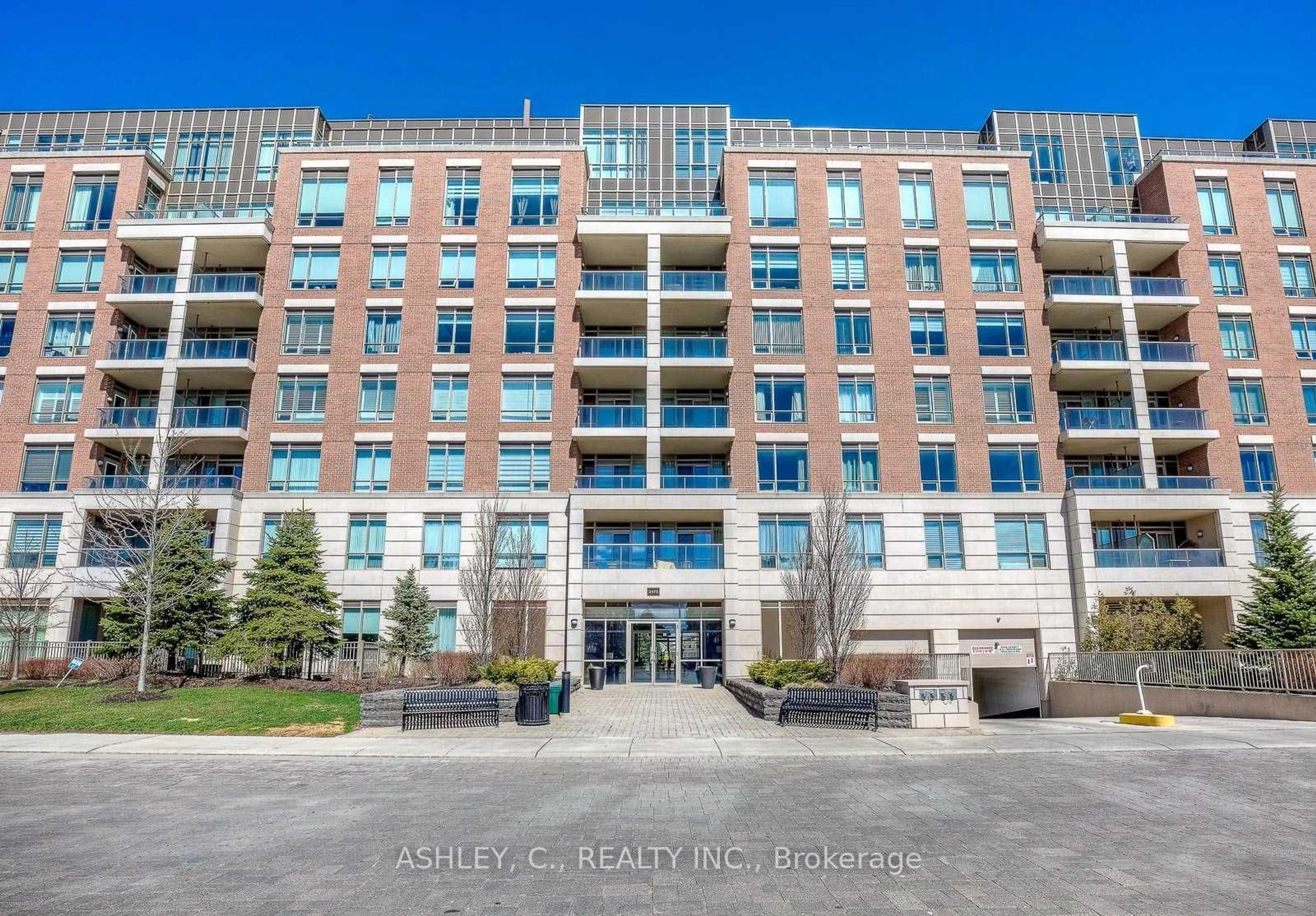 Unknown for 2470 Prince Michael Dr #717, Oakville Ontario L6H 0G9