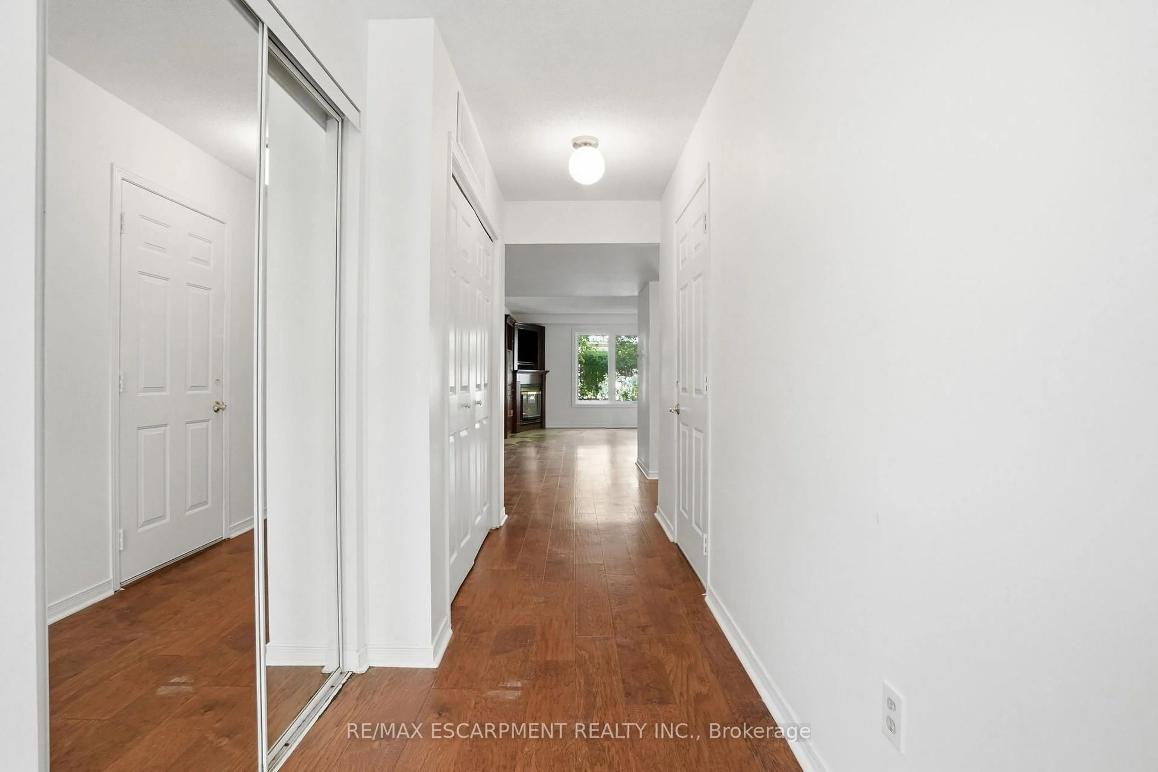 Unknown for 2530 Northampton Blvd #65, Burlington Ontario L7M 4B4