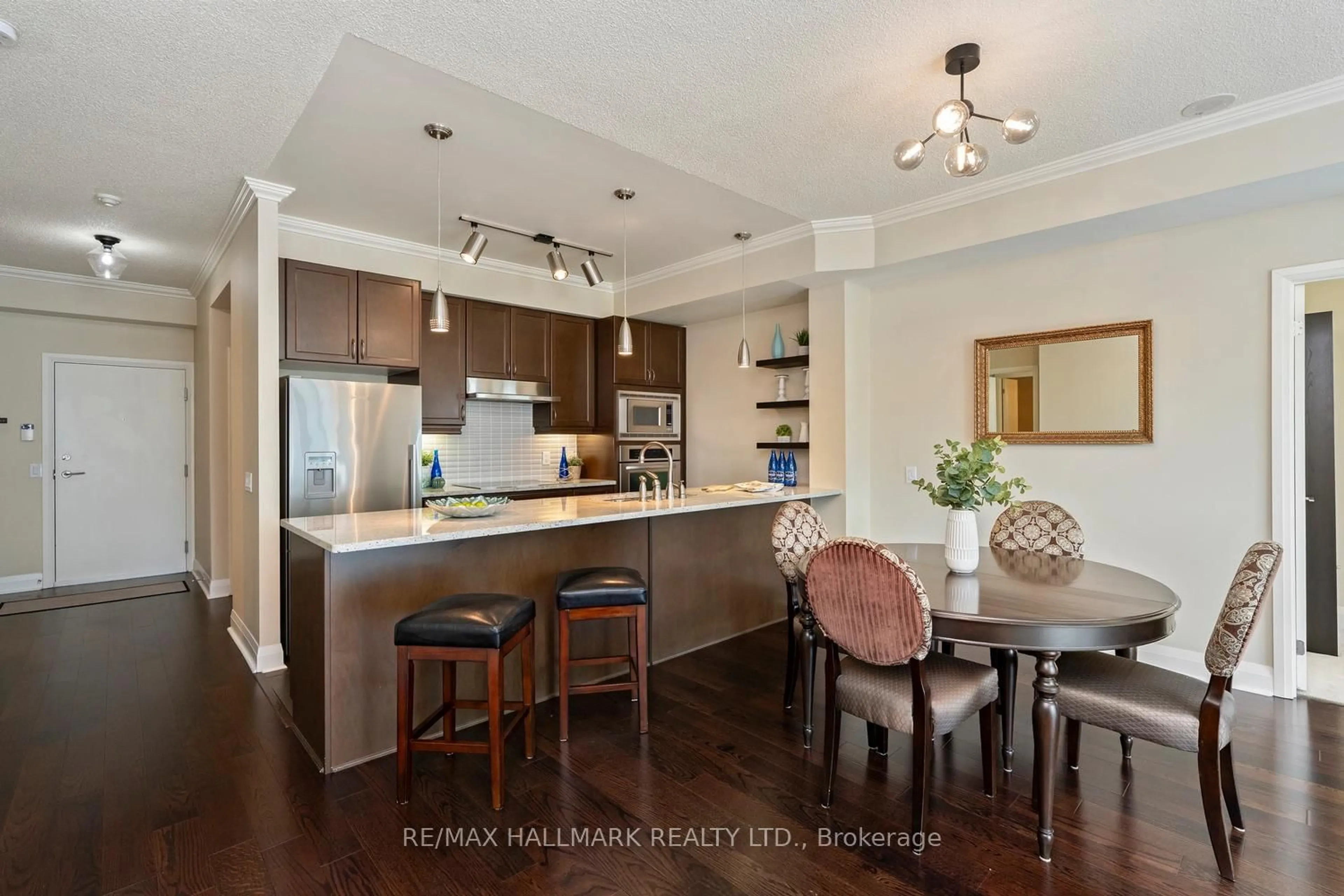 Open concept kitchen, unknown for 1 Hurontario St #601, Mississauga Ontario L5G 0A3