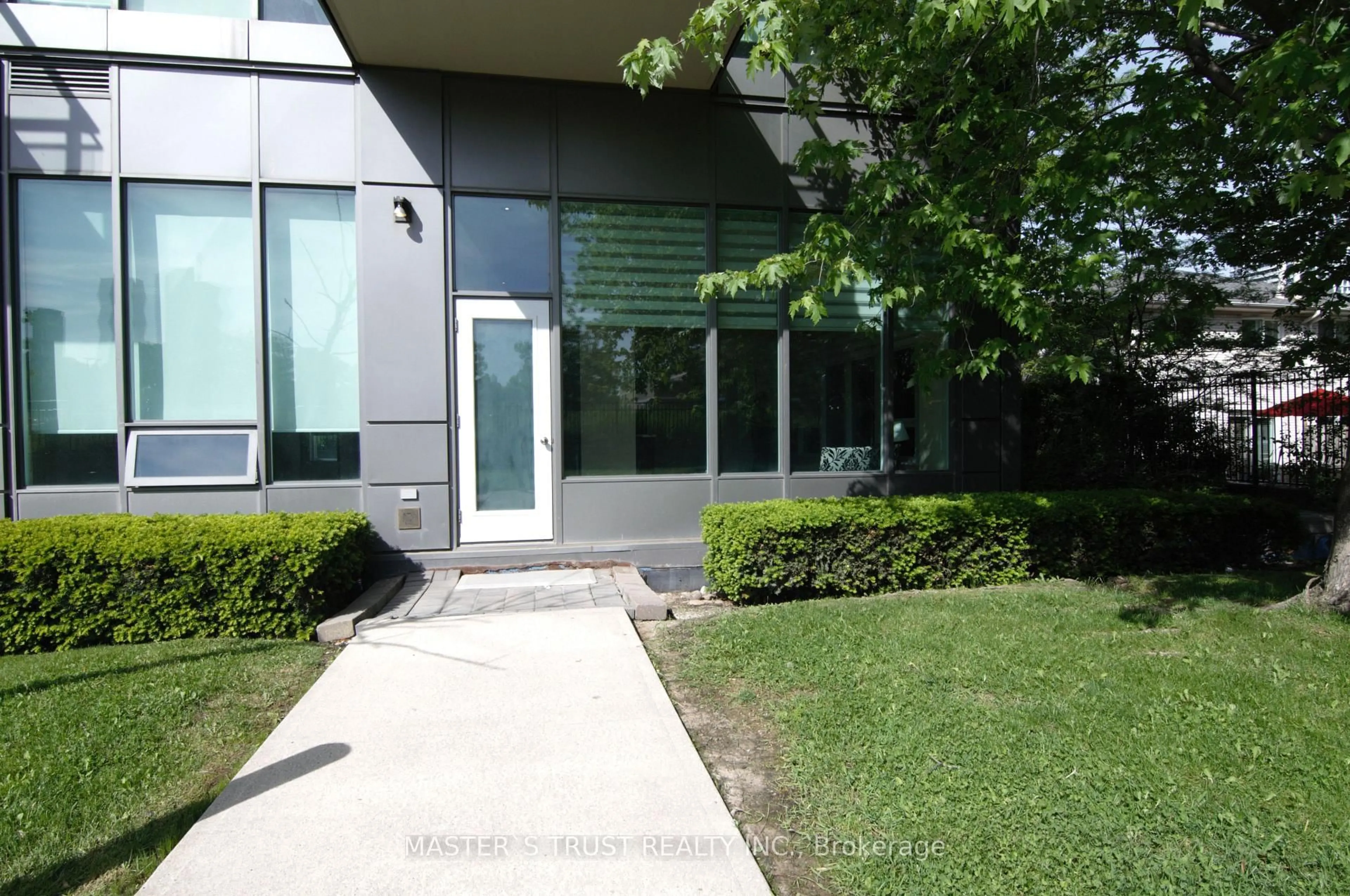 Unknown for 3525 Kariya Dr #101, Mississauga Ontario L5B 0C1