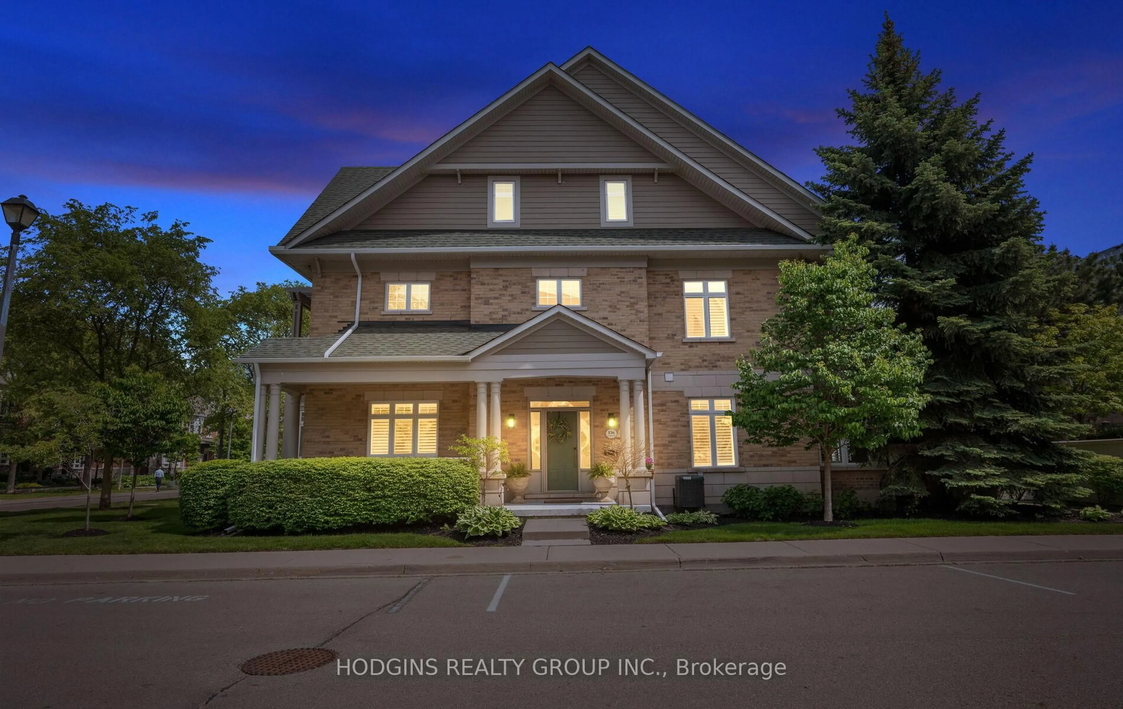 Unknown for 136 St Lawrence Dr #42, Mississauga Ontario L5G 4V1
