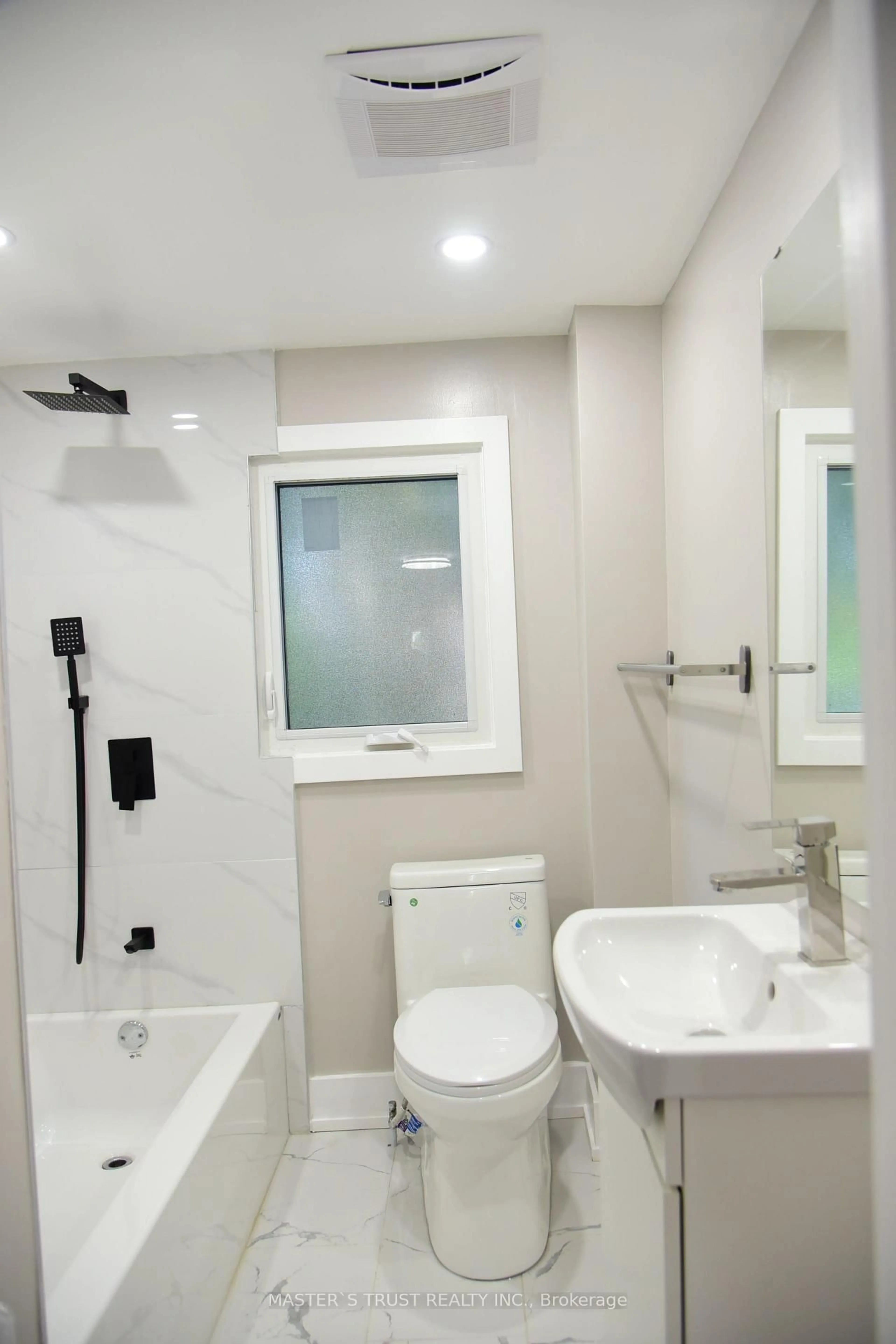 Standard bathroom, ceramic/tile floor for 19 Emmett Ave, Toronto Ontario M6M 2E3