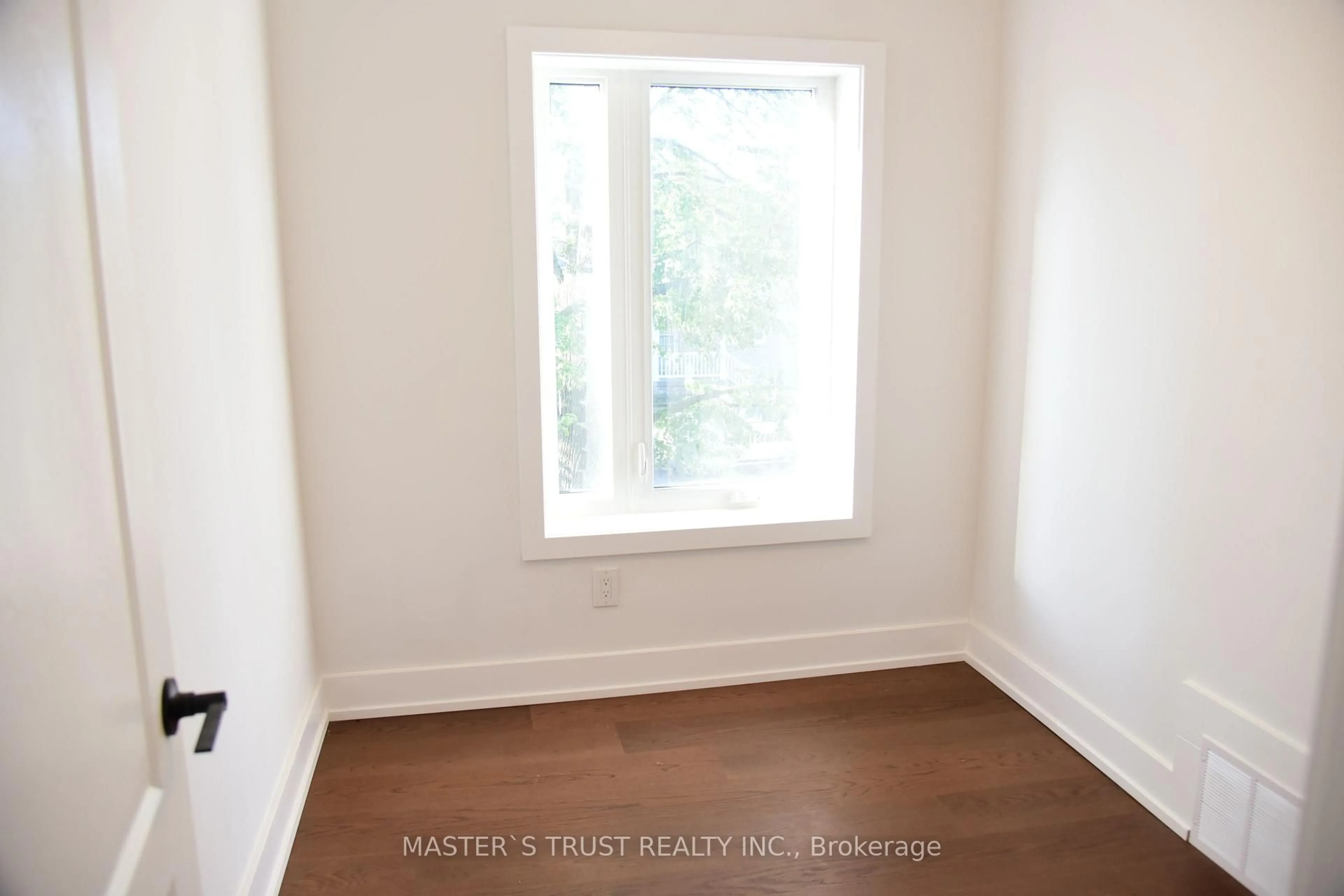 A pic of a room for 19 Emmett Ave, Toronto Ontario M6M 2E3