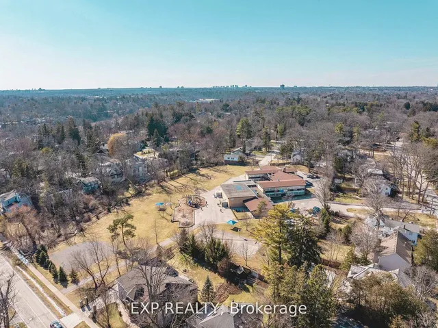 1252 Mona Rd, Mississauga 3
