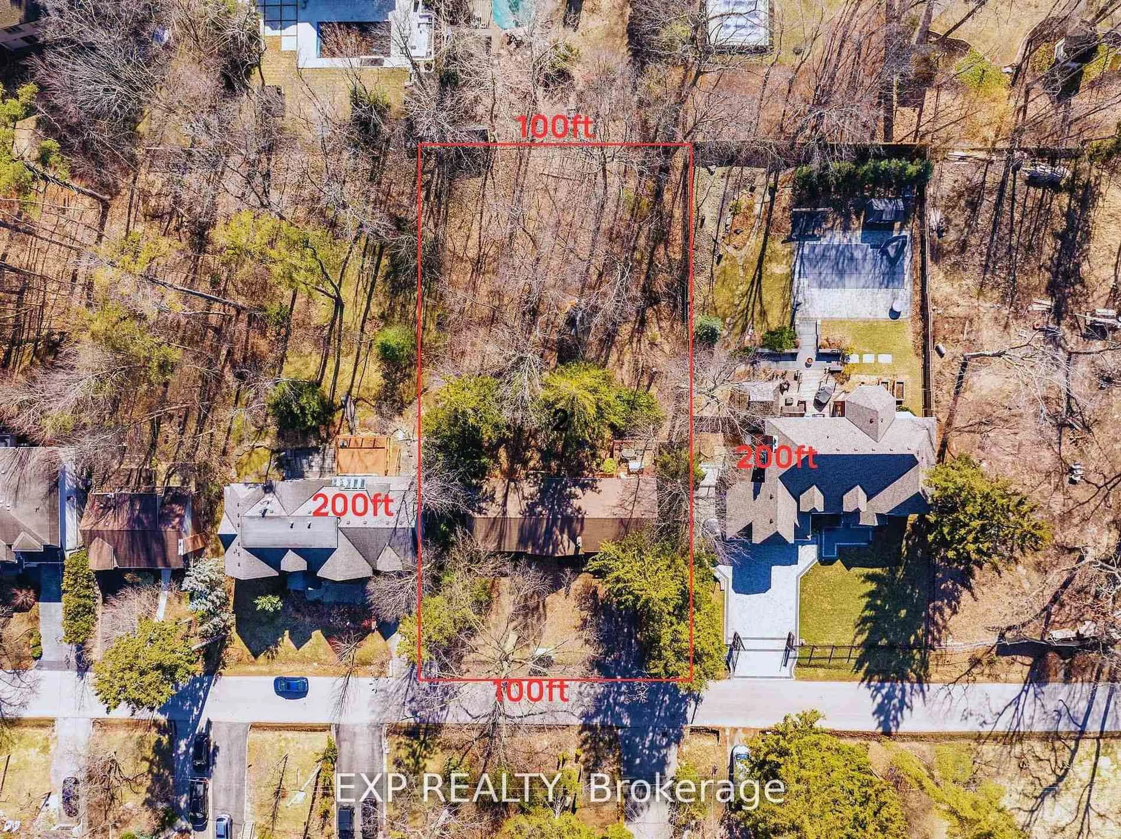 A pic from outside/outdoor area/front of a property/back of a property/a pic from drone, street for 1252 Mona Rd, Mississauga Ontario L5G 3A1