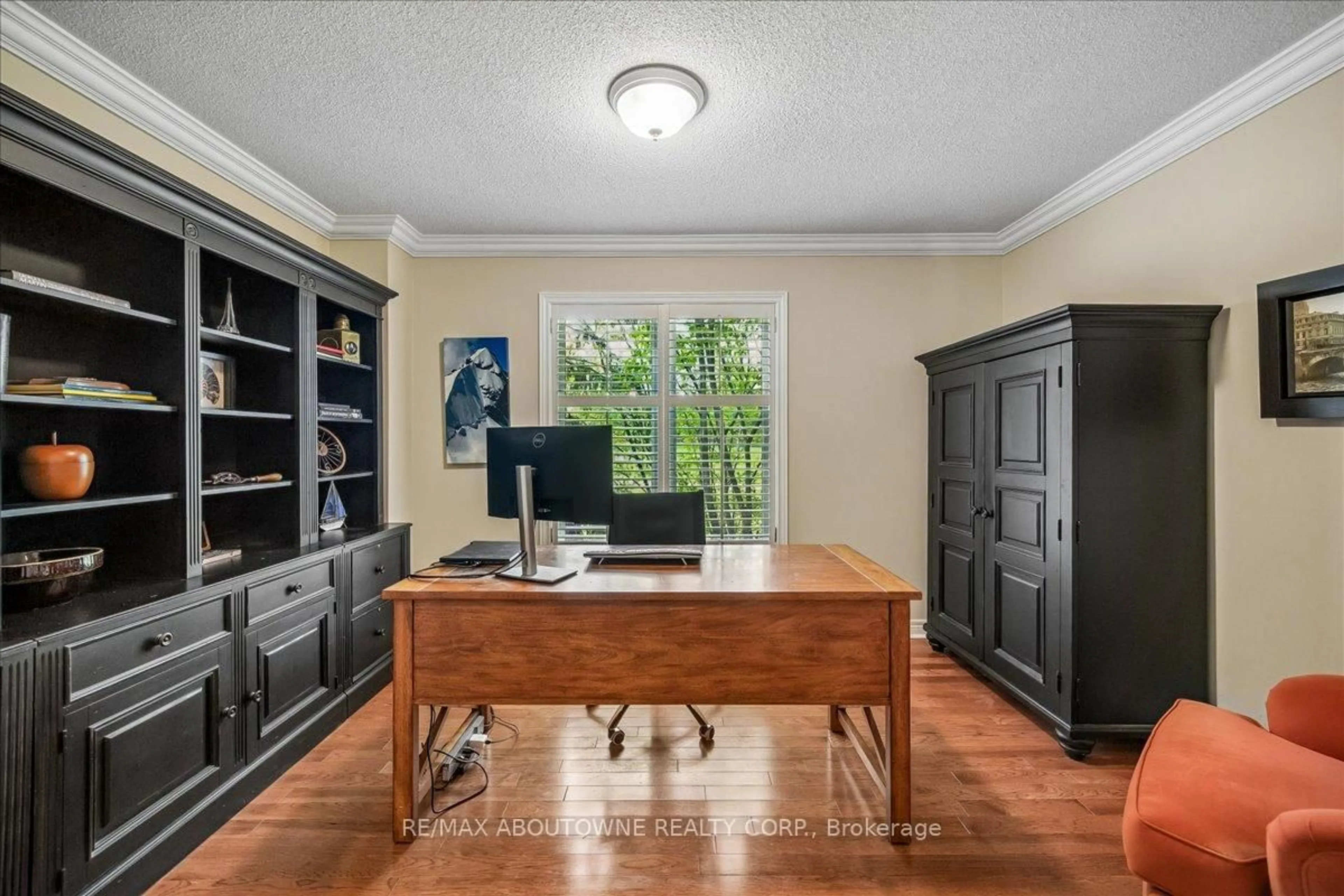 Unknown for 1053 Old Oak Dr, Oakville Ontario L6M 3K5