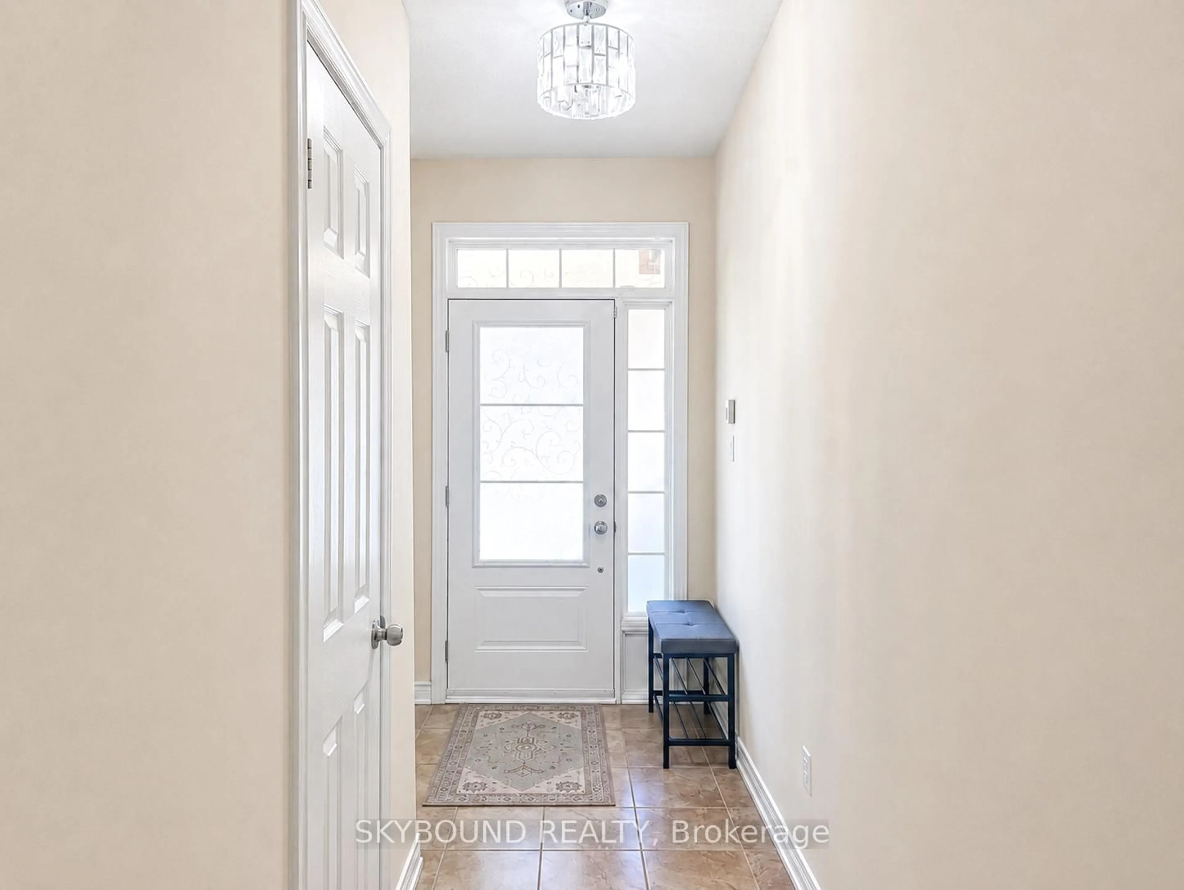 Indoor entryway for 687 Megson Terr, Milton Ontario L9T 8K4