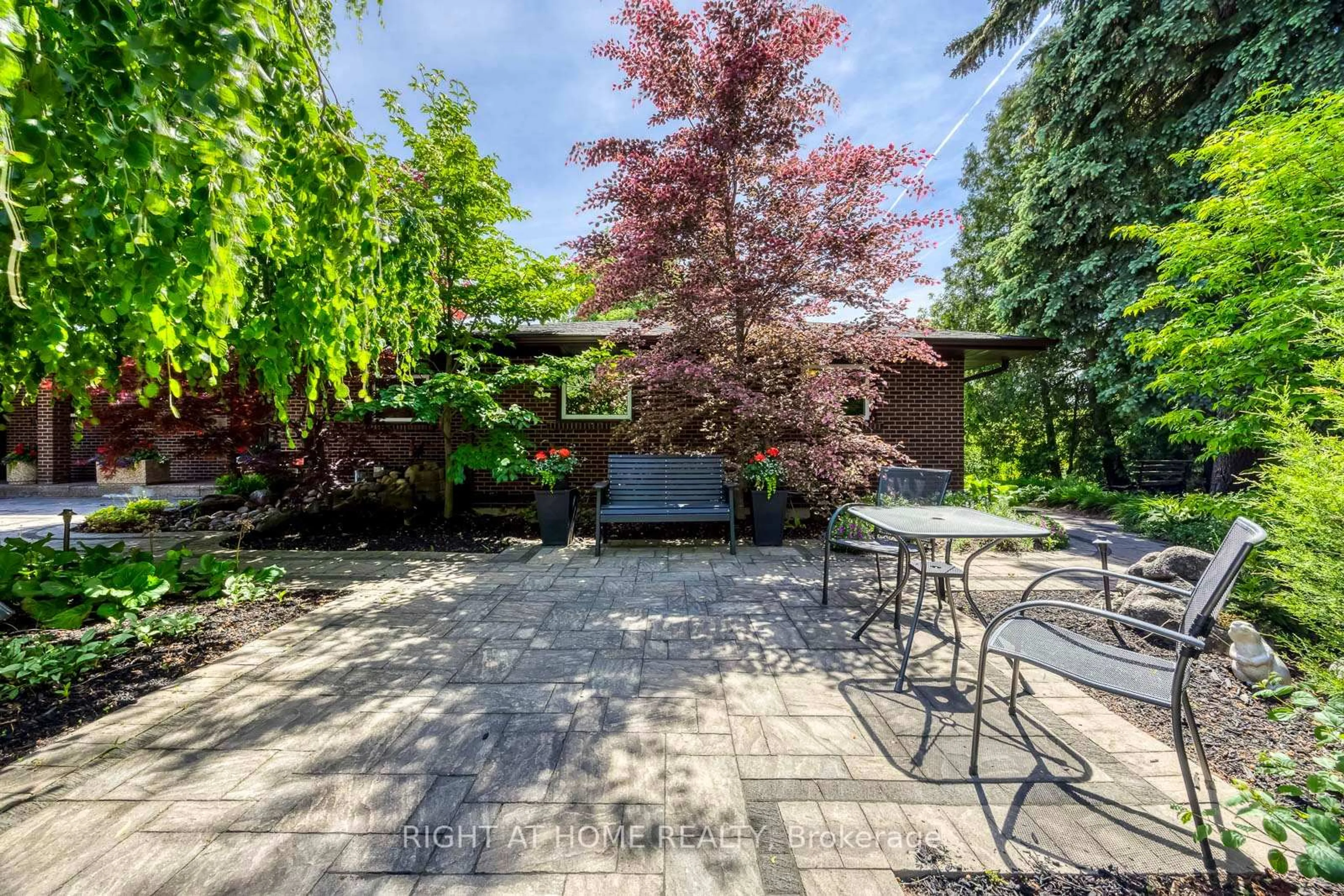 Patio, street for 5290 Creditview Rd, Mississauga Ontario L5M 5N5