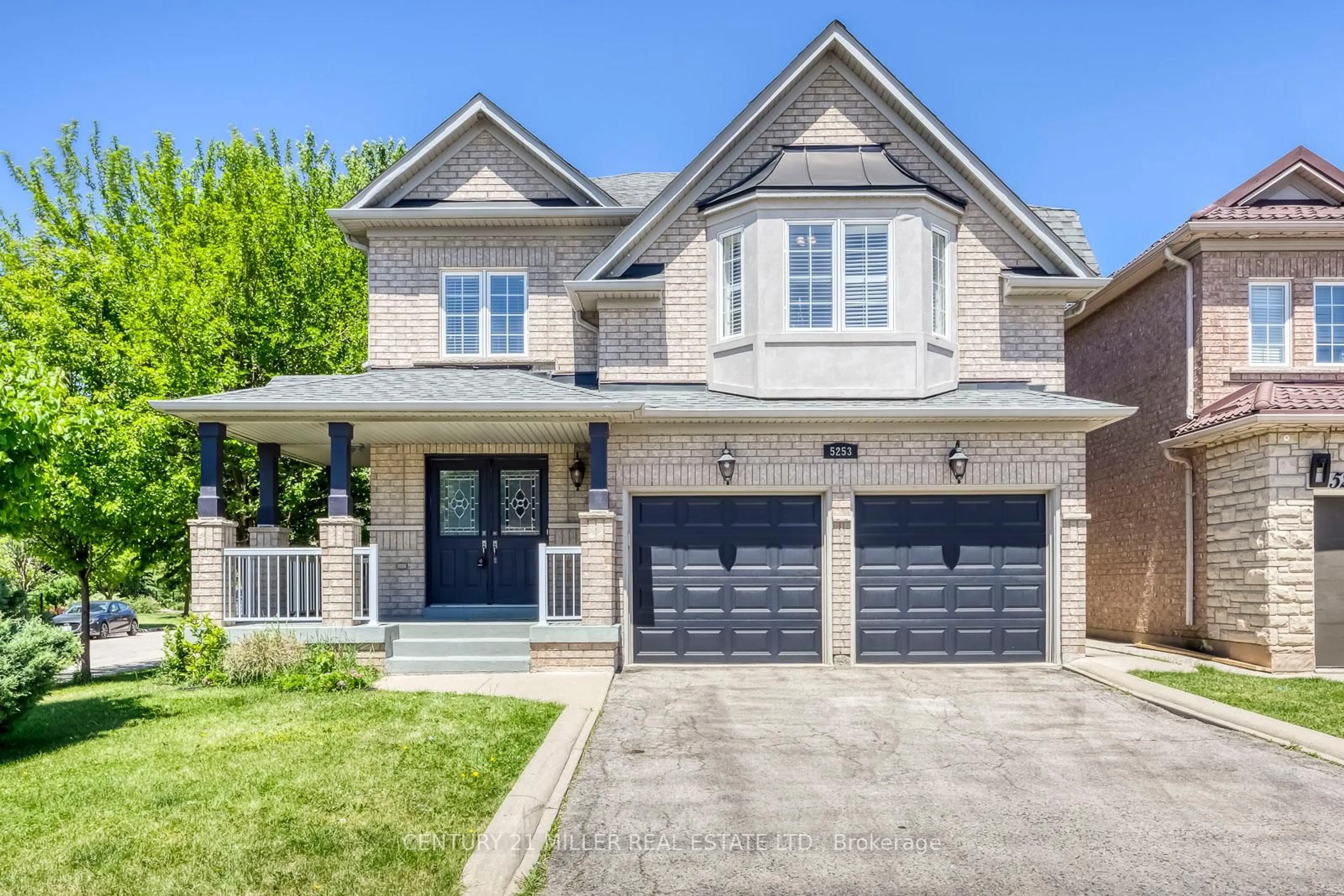 Home with brick exterior material, street for 5253 Nova Cres, Burlington Ontario L7L 7B8