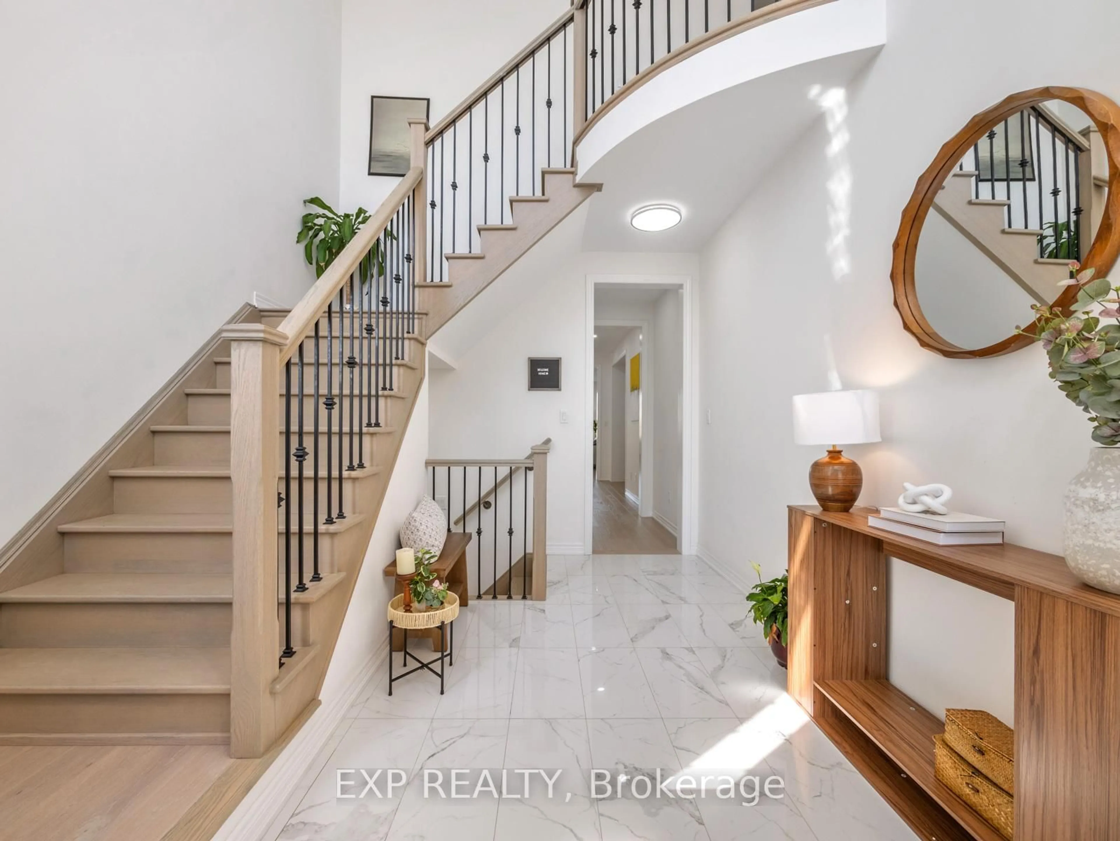 Indoor entryway for 57 Hawtrey Rd, Brampton Ontario L7A 5B3