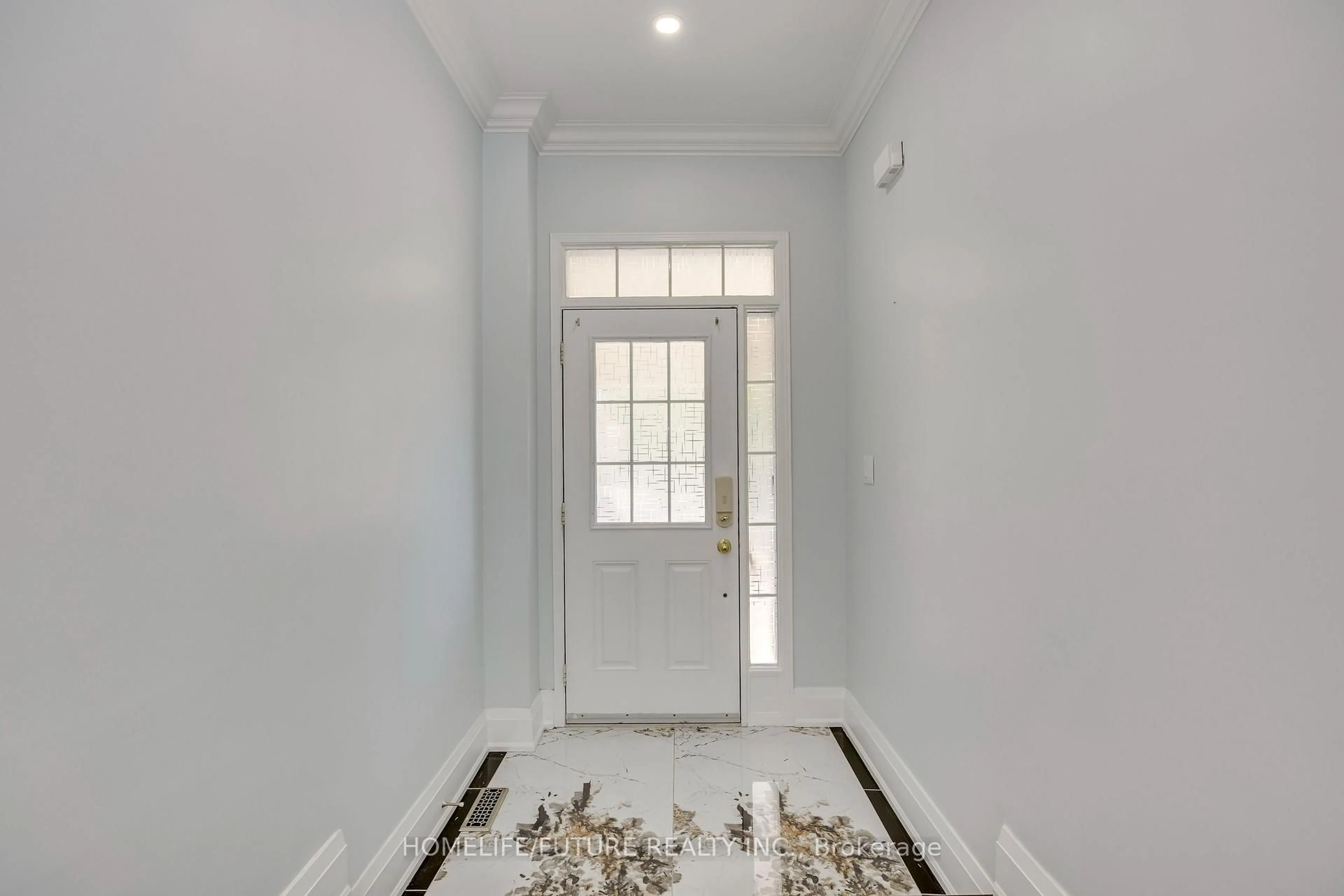 Indoor entryway for 3081 Mission Hill Dr, Mississauga Ontario L5M 0B8