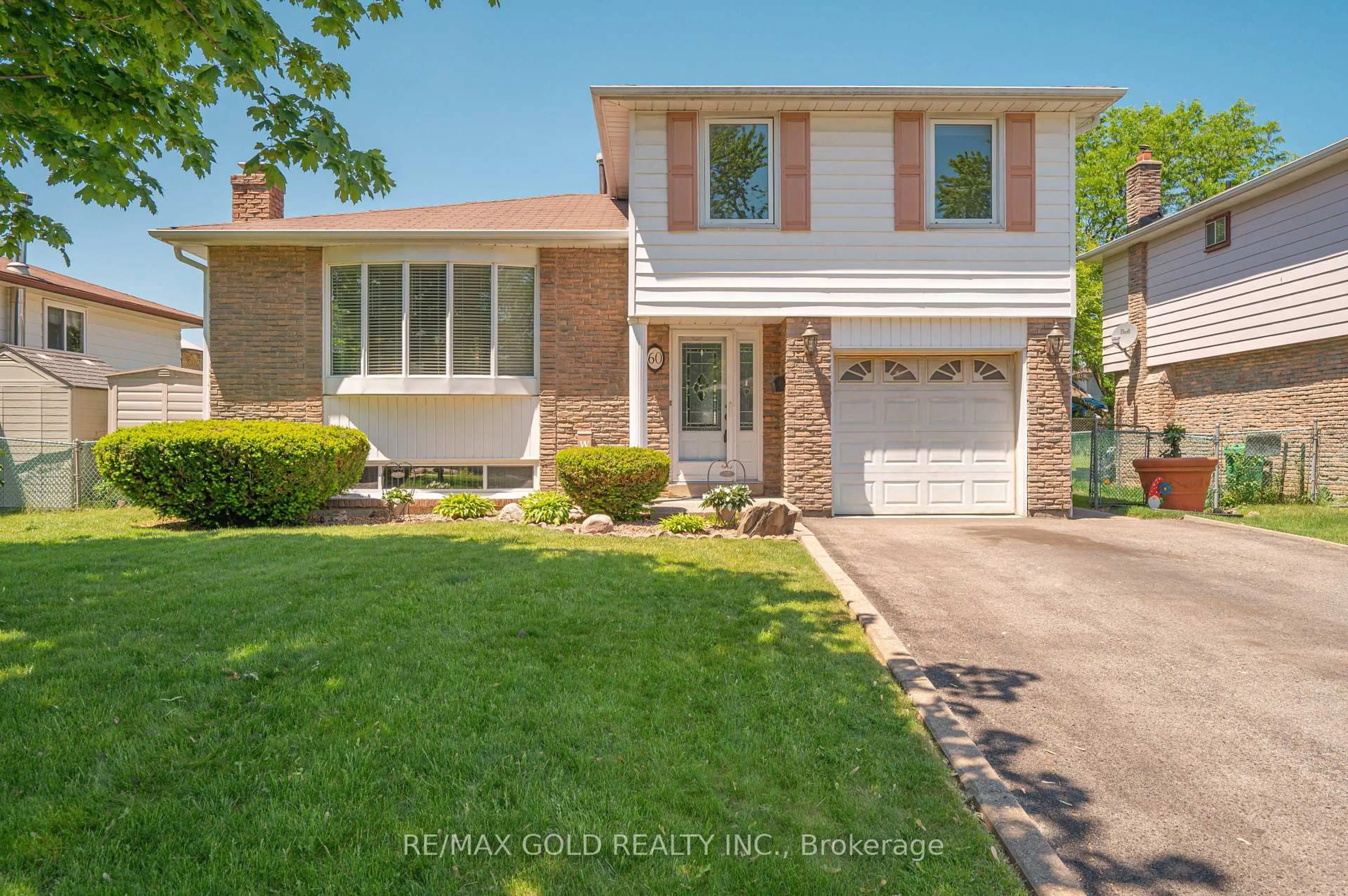 Home with brick exterior material, street for 60 Gondola Cres, Brampton Ontario L6S 1W6