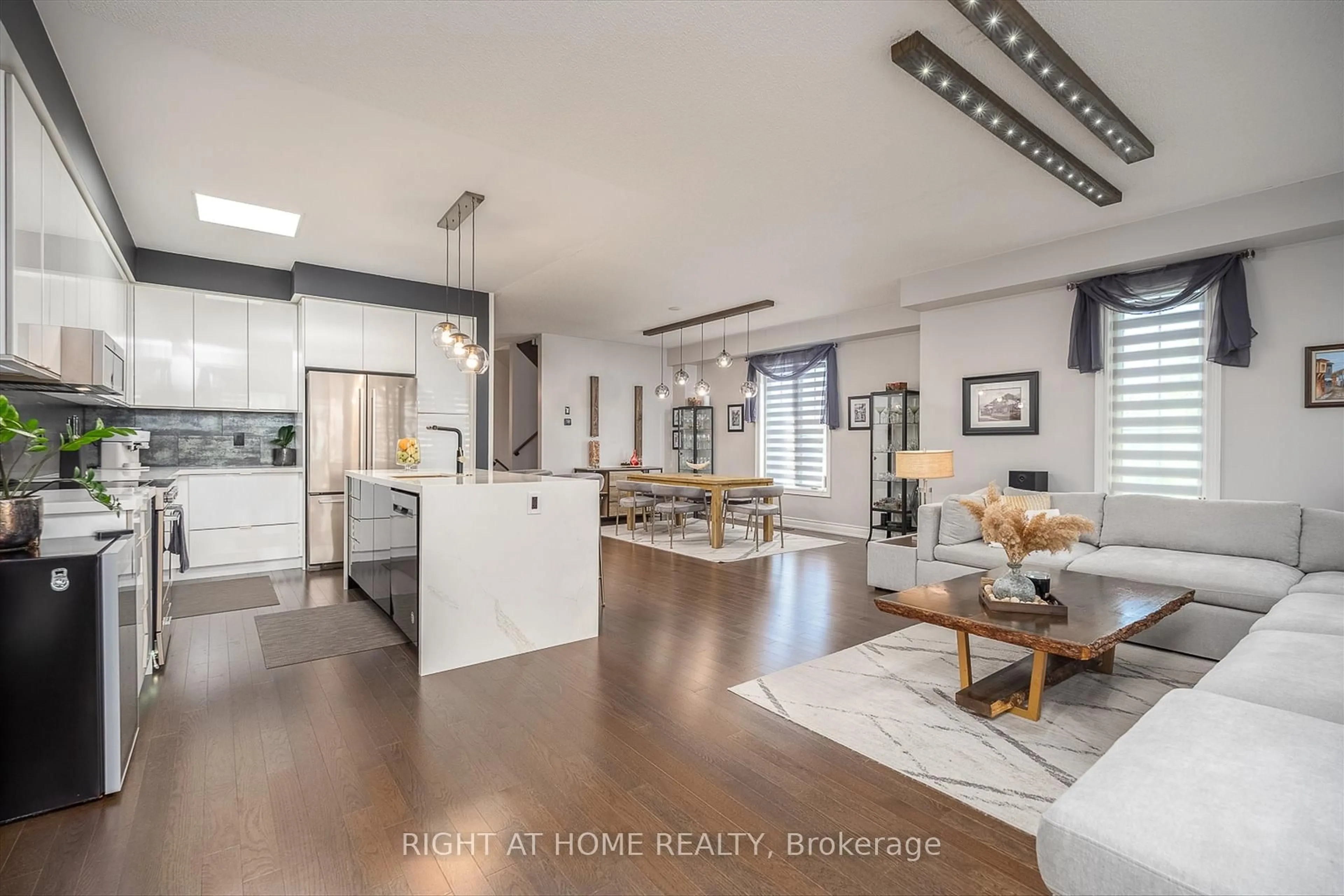 Open concept kitchen, unknown for 1192 Raspberry Terr, Milton Ontario L9E 1K3