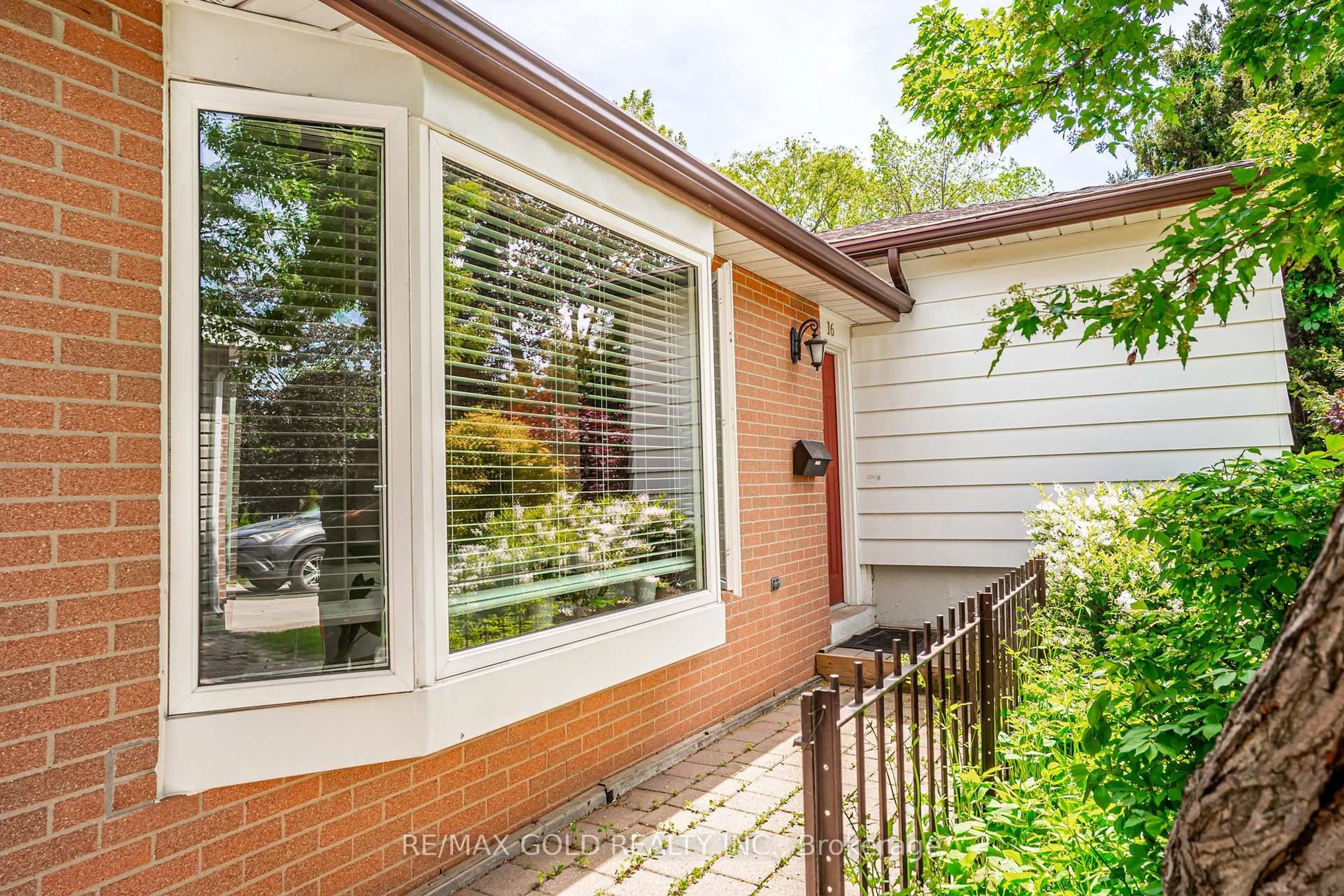 Home with brick exterior material, street for 16 Donalda Pl, Brampton Ontario L6T 1S4