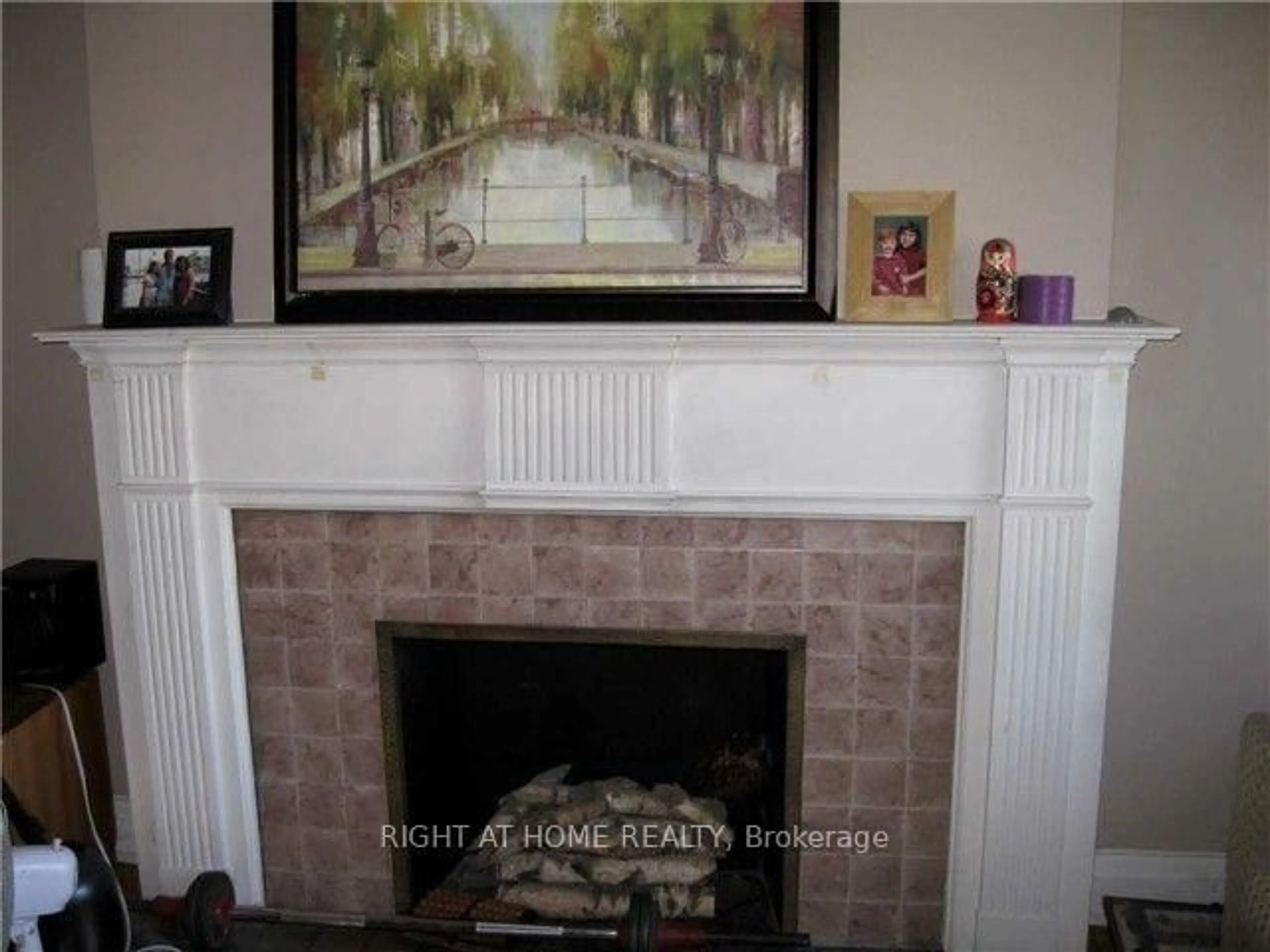 A pic of a room for 37 Deforest Rd, Toronto Ontario M6S 1J1