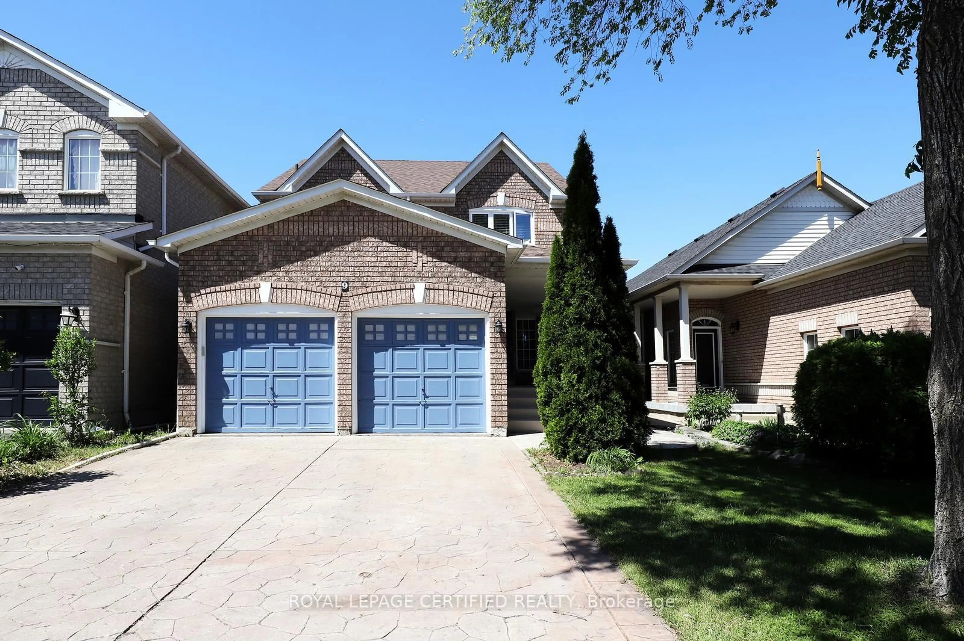 Home with brick exterior material, street for 9 Split Rail Rd, Brampton Ontario L6X 4S1