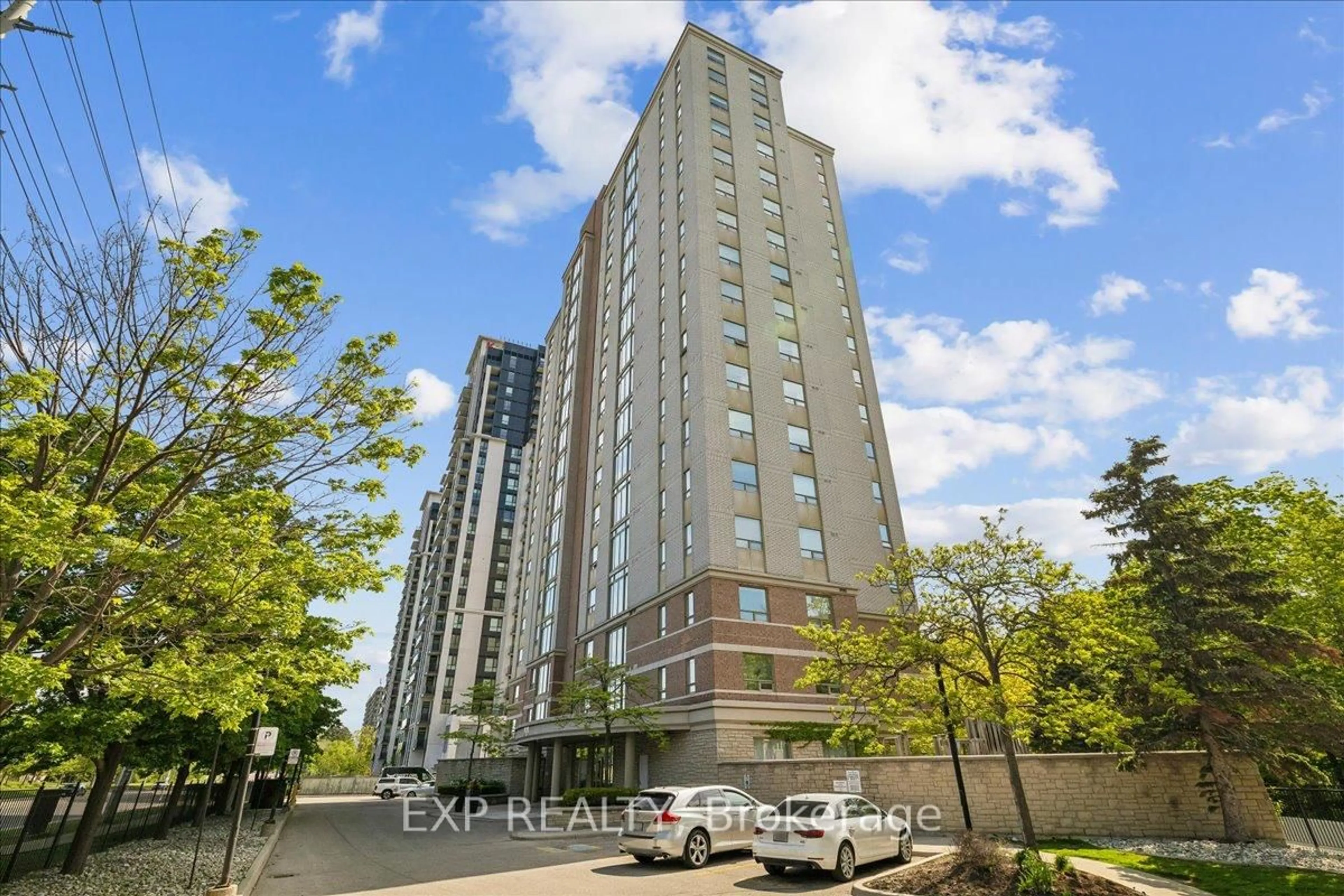 A pic from outside/outdoor area/front of a property/back of a property/a pic from drone, building for 200 Burnhamthorpe Rd #708, Mississauga Ontario L5A 4L4